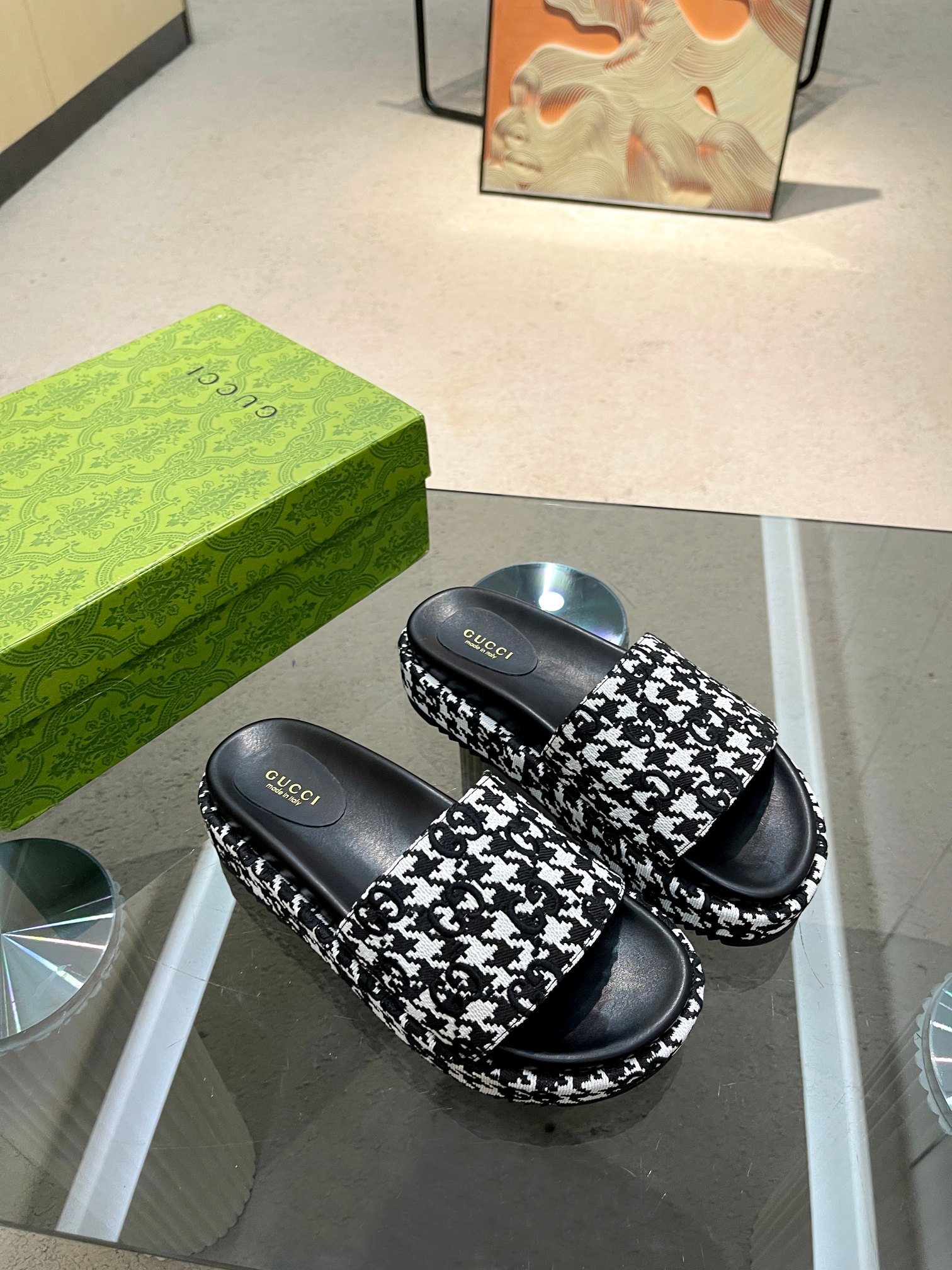 Cheap Gucci Slippers For Women in 235750, $70 USD- [IB235750] - Replica Gucci Slippers For Women