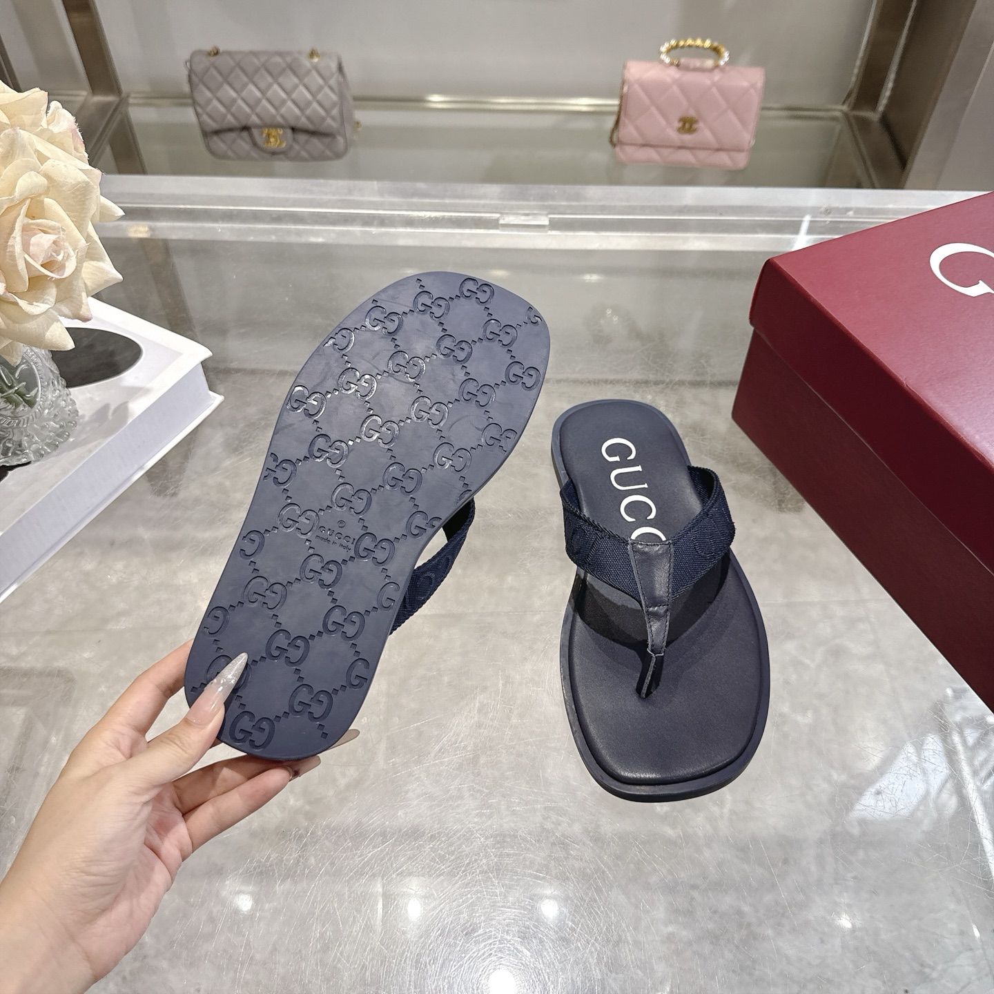 Cheap Gucci Slippers For Men in 235752, $70 USD- [IB235752] - Replica Gucci Slippers For Men