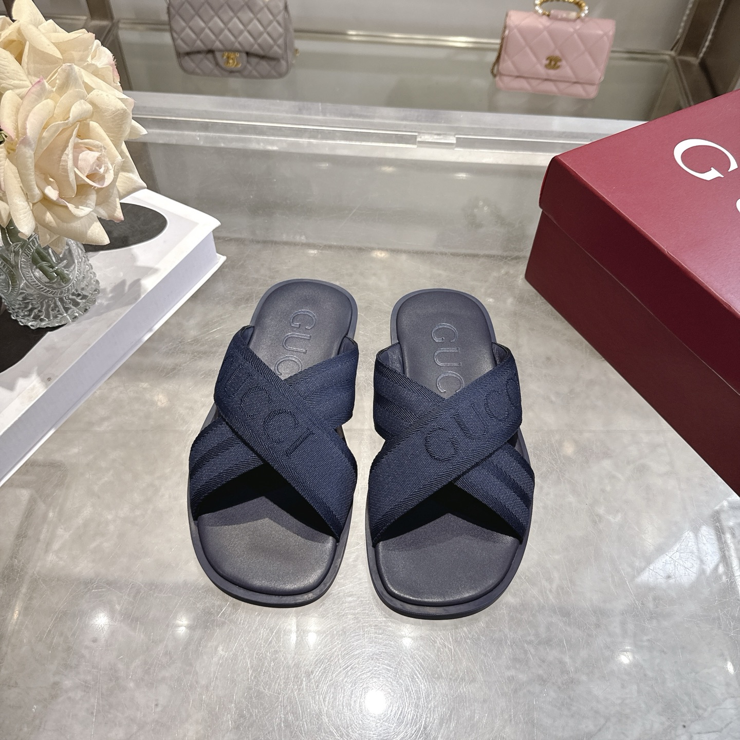 Cheap Gucci Slippers For Men in 235755, $70 USD- [IB235755] - Replica Gucci Slippers For Men