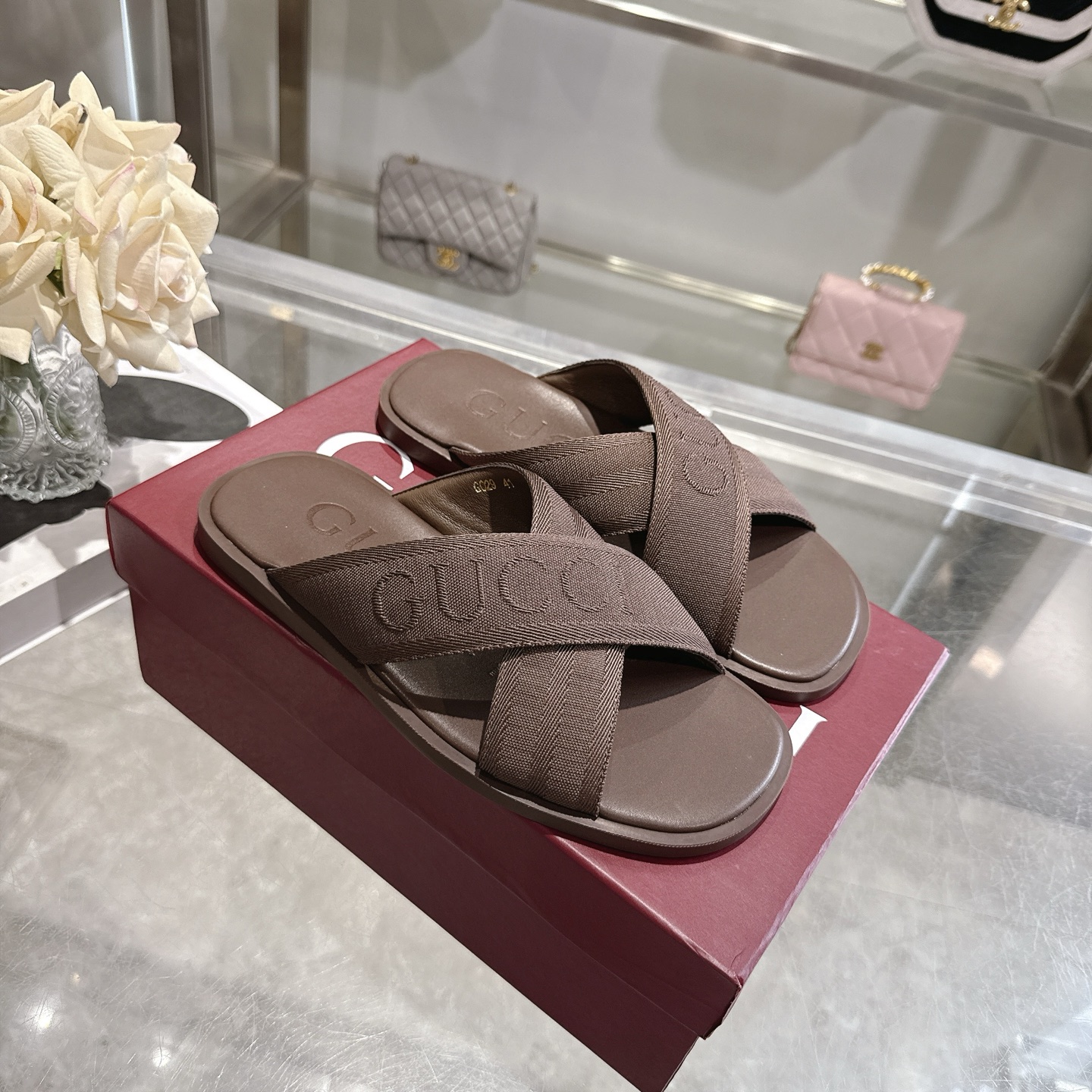Cheap Gucci Slippers For Men in 235756, $70 USD- [IB235756] - Replica Gucci Slippers For Men