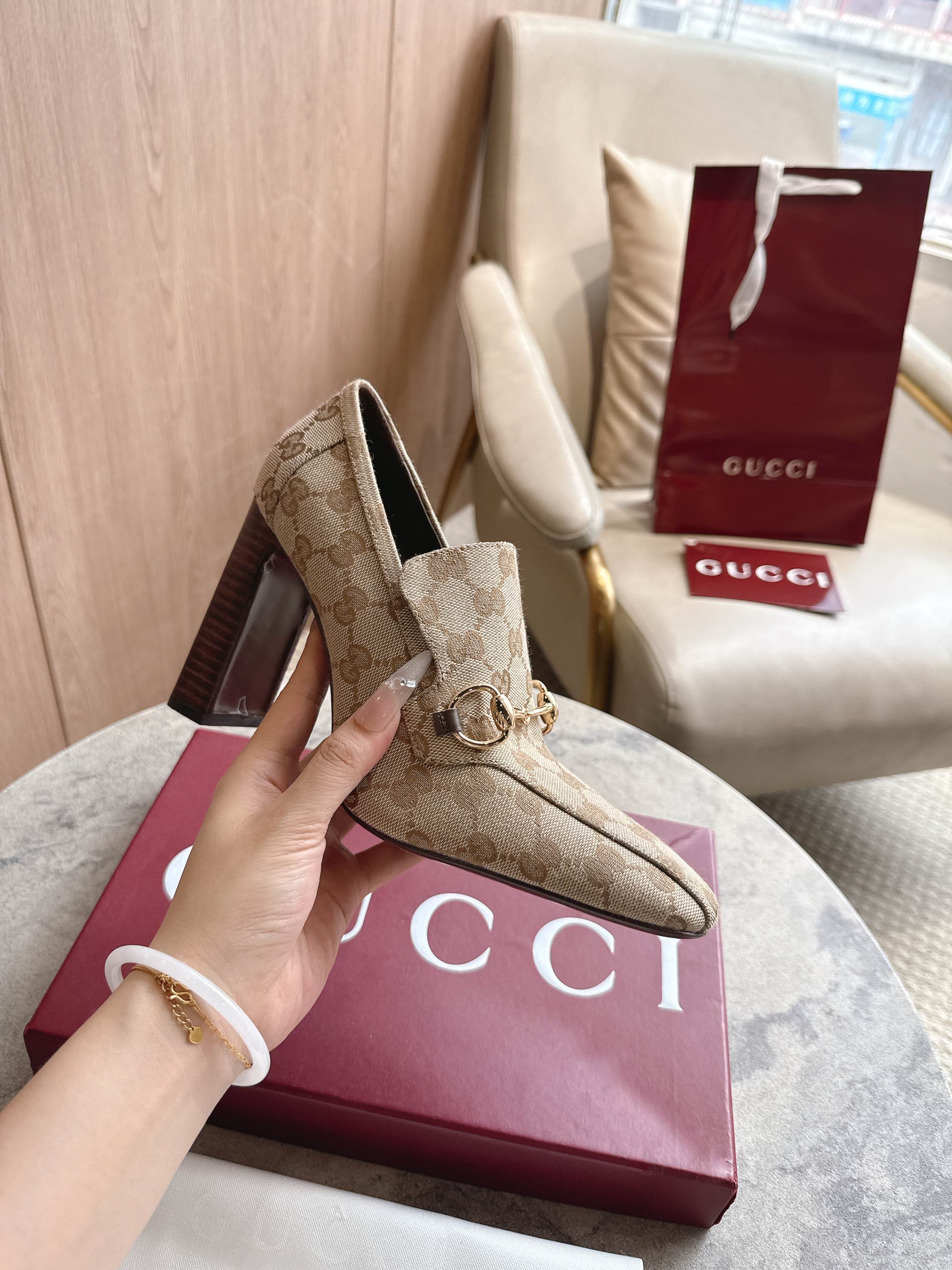 Cheap Gucci Sandals And Pumps For Women in 235779, $85 USD- [IB235779] - Replica Gucci Sandals And Pumps For Women