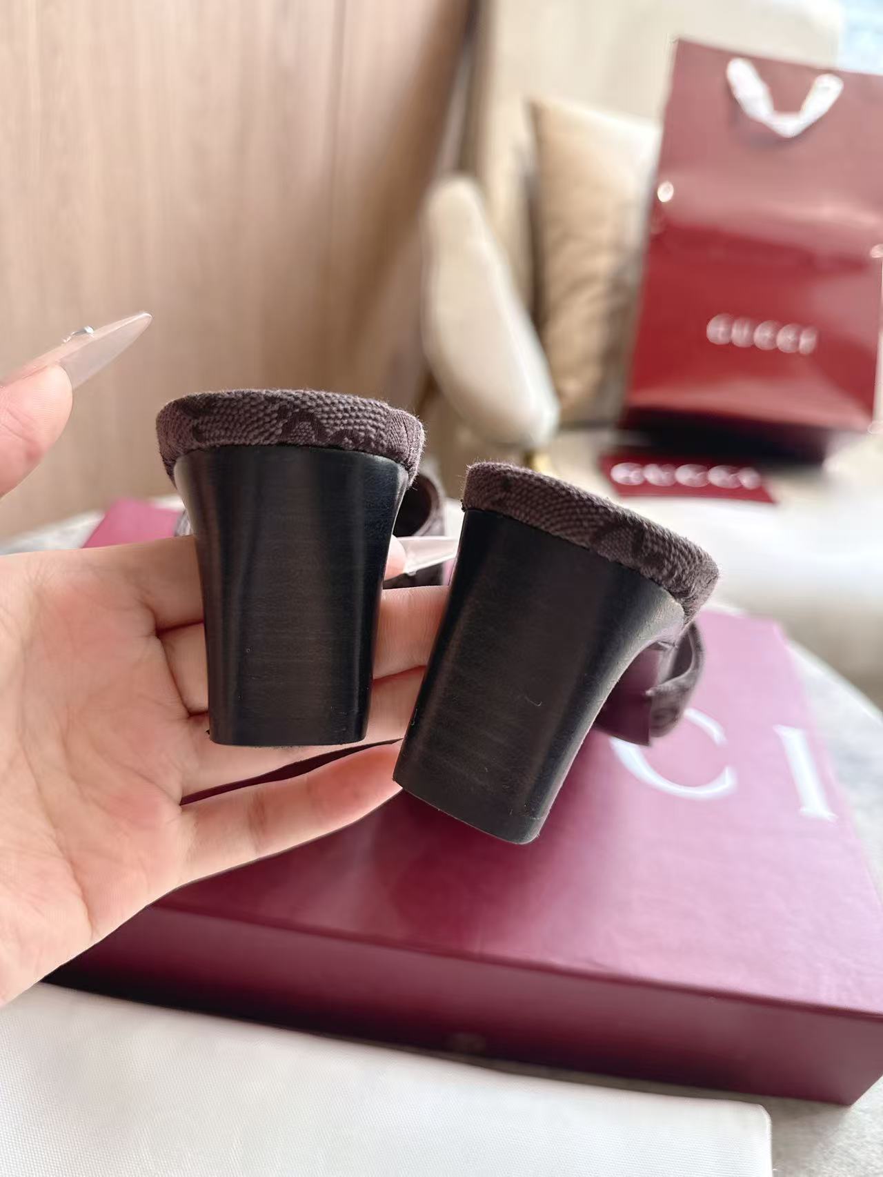 Cheap Gucci Slippers For Women in 235781, $60 USD- [IB235781] - Replica Gucci Slippers For Women