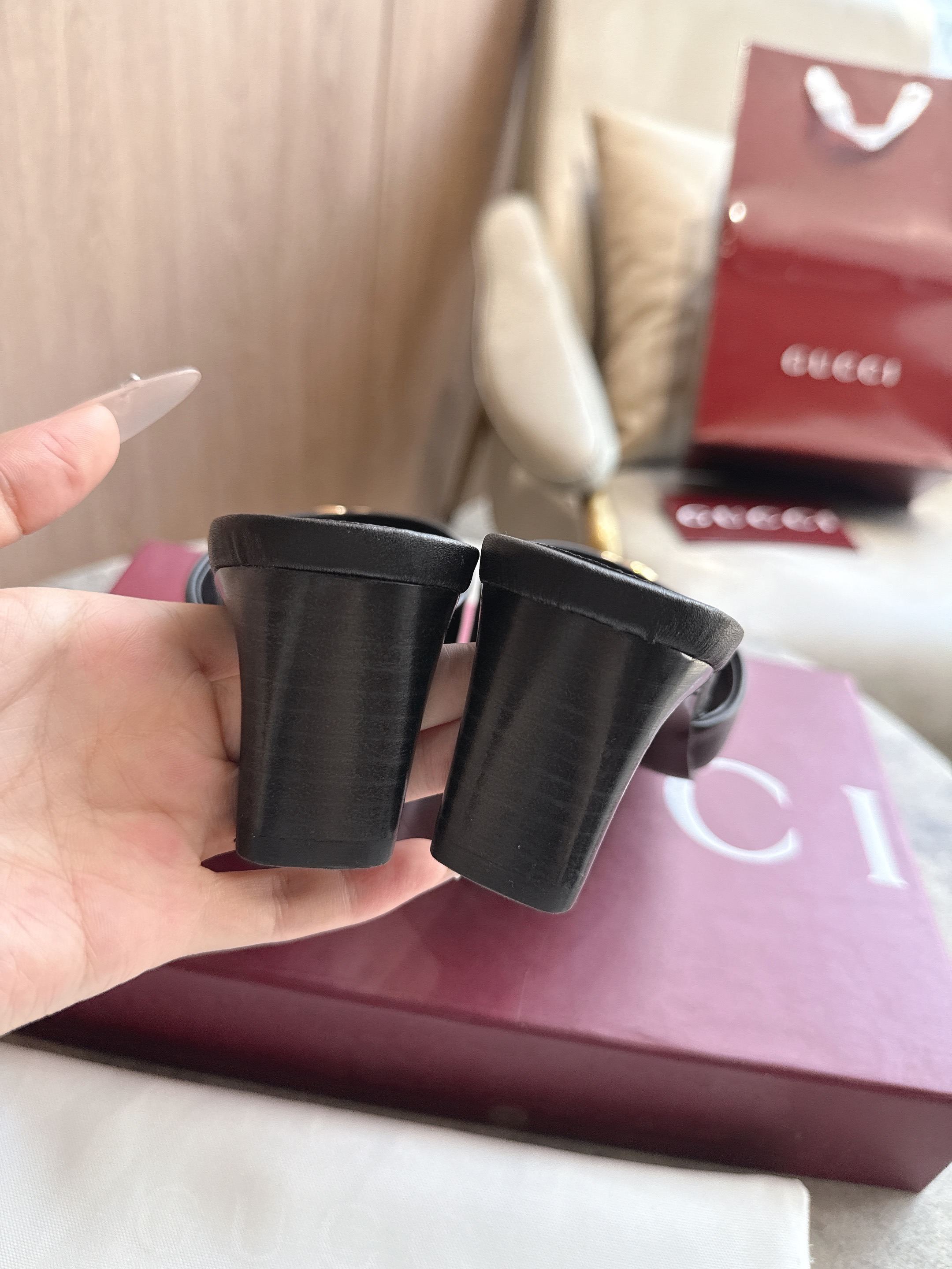 Cheap Gucci Slippers For Women in 235785, $60 USD- [IB235785] - Replica Gucci Slippers For Women