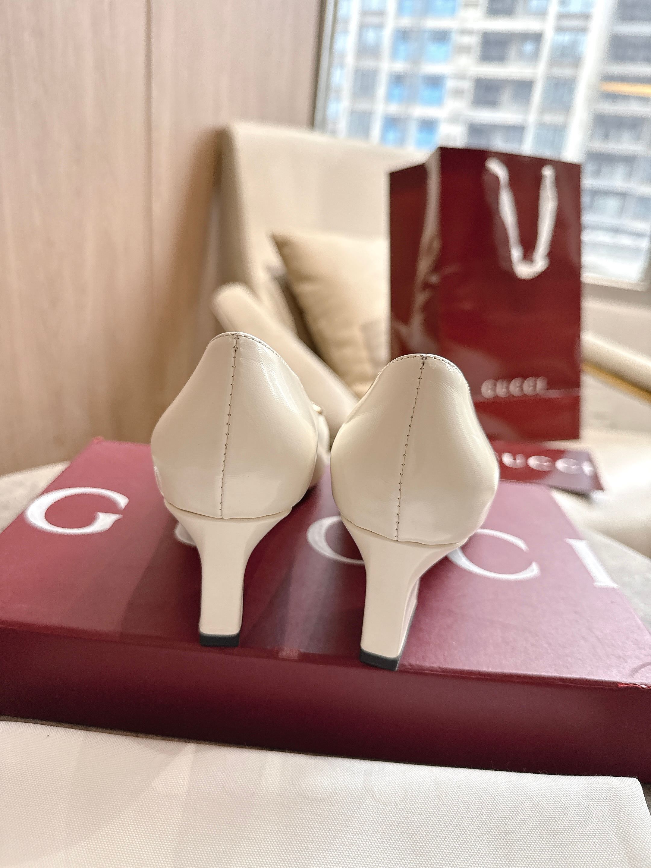 Cheap Gucci Sandals And Pumps For Women in 235816, $85 USD- [IB235816] - Replica Gucci Sandals And Pumps For Women