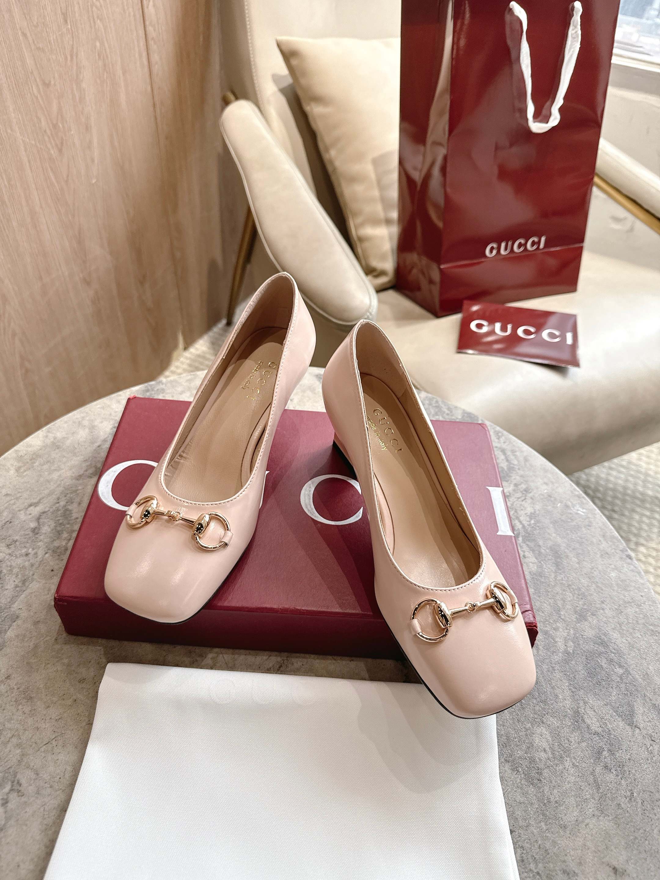 Cheap Gucci Sandals And Pumps For Women in 235818, $85 USD- [IB235818] - Replica Gucci Sandals And Pumps For Women
