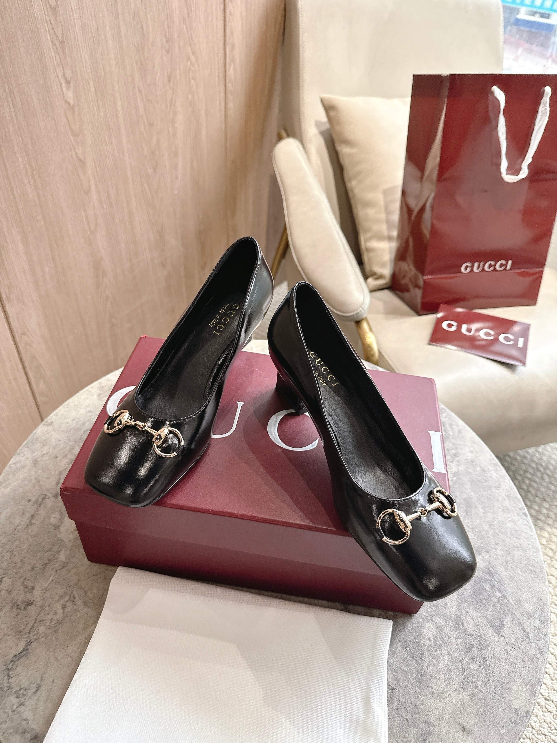 Cheap Gucci Sandals And Pumps For Women in 235819, $85 USD- [IB235819] - Replica Gucci Sandals And Pumps For Women