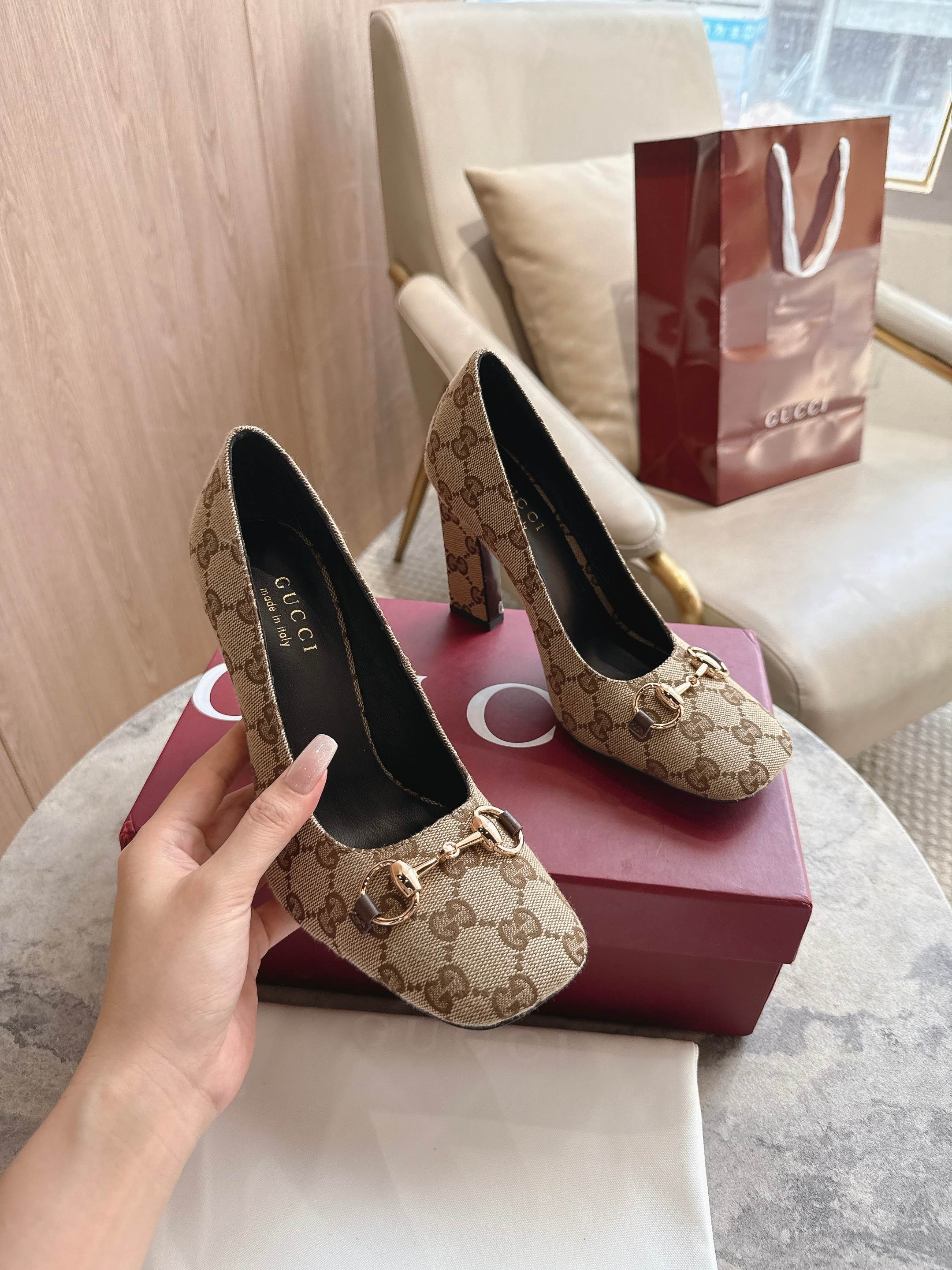 Cheap Gucci Sandals And Pumps For Women in 235824, $85 USD- [IB235824] - Replica Gucci Sandals And Pumps For Women