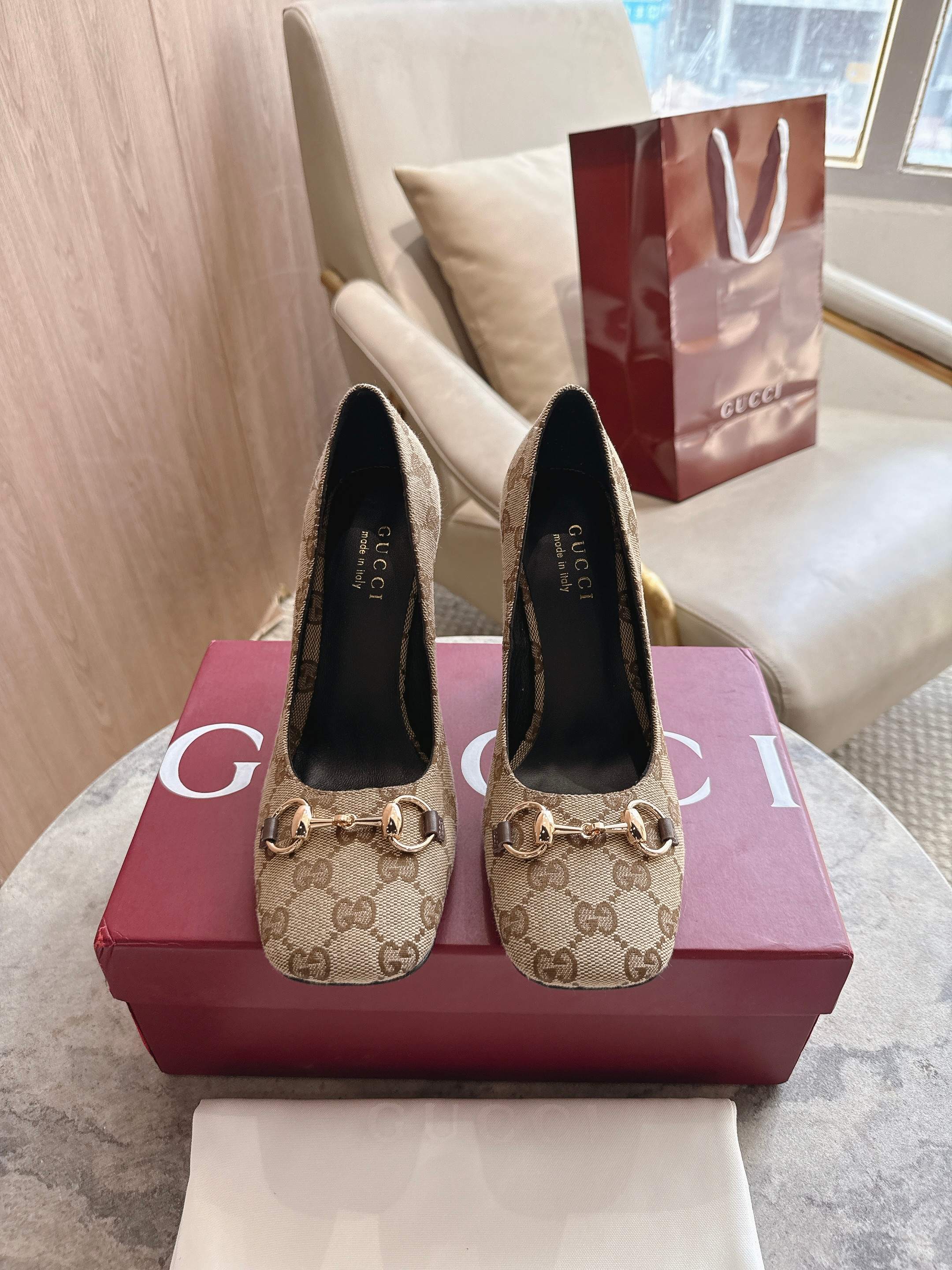 Cheap Gucci Sandals And Pumps For Women in 235824, $85 USD- [IB235824] - Replica Gucci Sandals And Pumps For Women