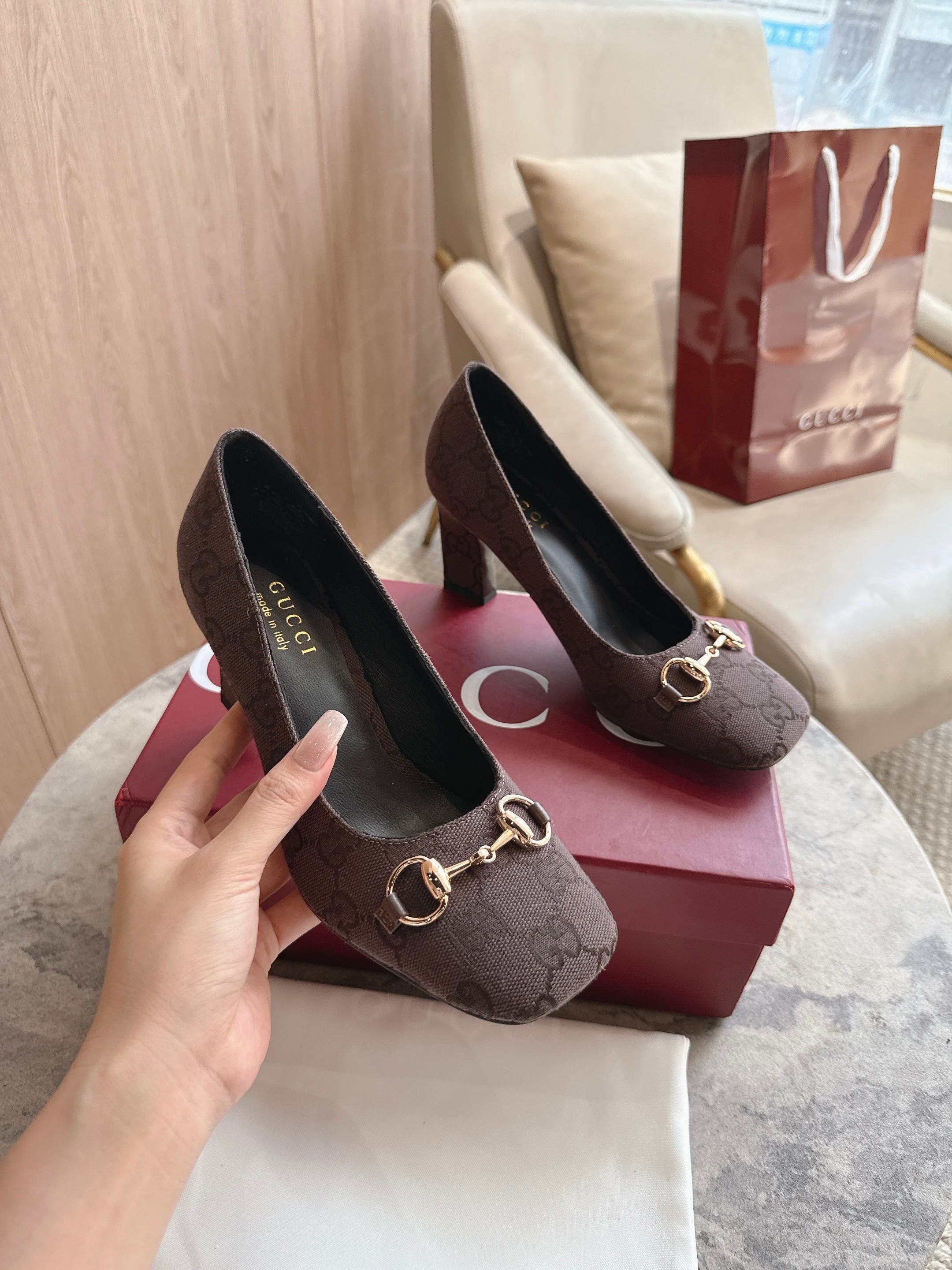 Cheap Gucci Sandals And Pumps For Women in 235829, $85 USD- [IB235829] - Replica Gucci Sandals And Pumps For Women