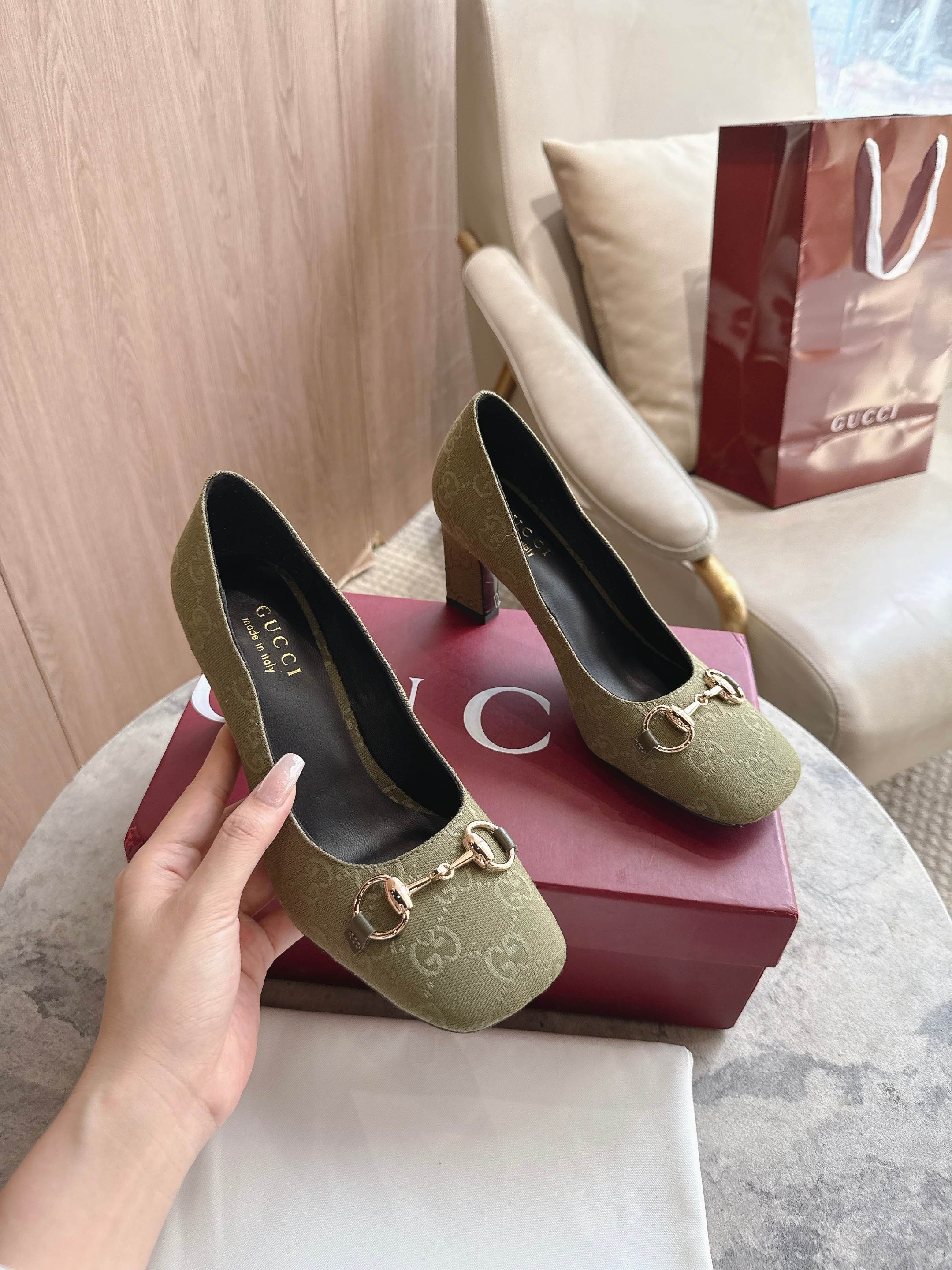 Cheap Gucci Sandals And Pumps For Women in 235830, $85 USD- [IB235830] - Replica Gucci Sandals And Pumps For Women