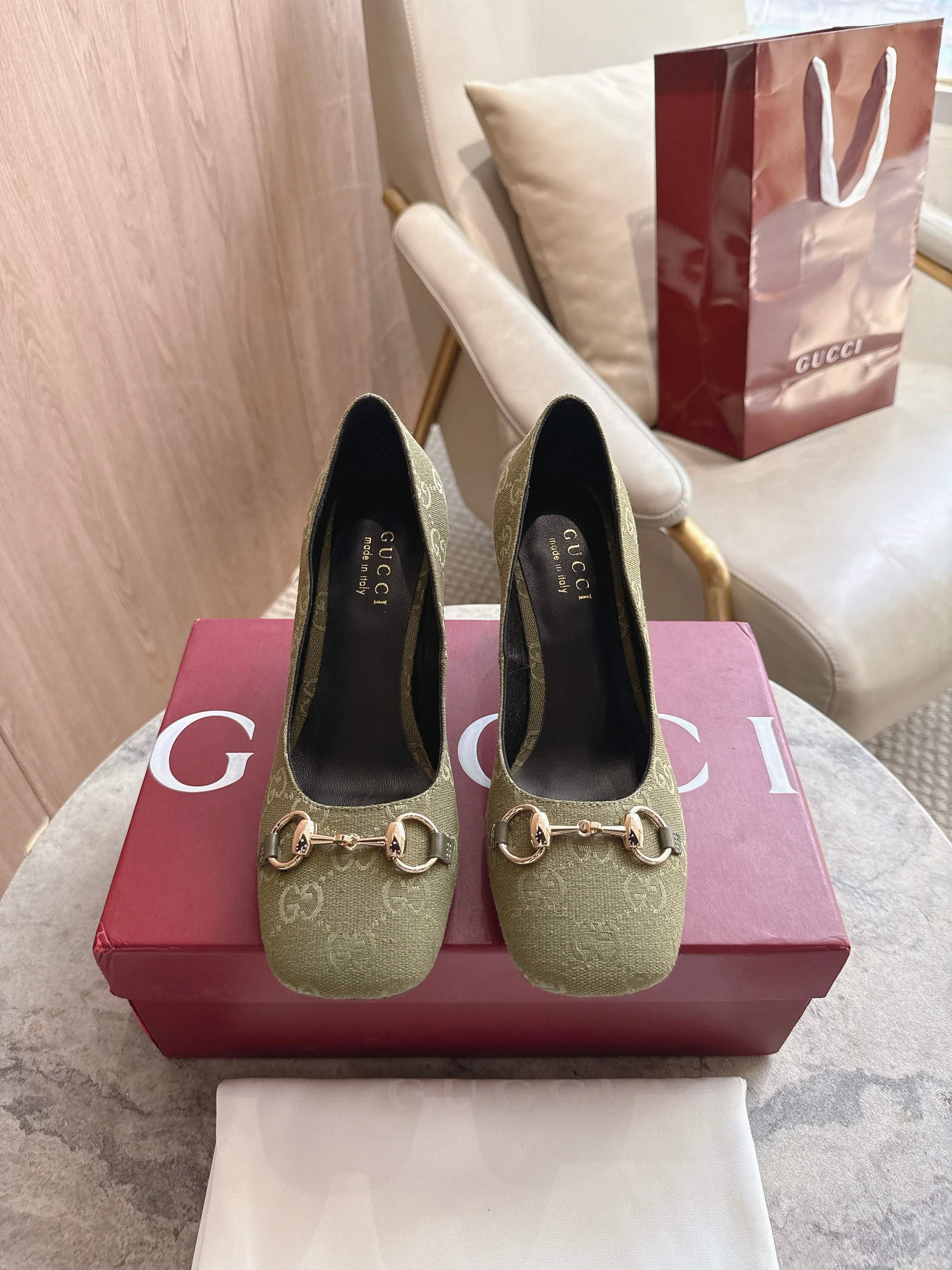 Cheap Gucci Sandals And Pumps For Women in 235830, $85 USD- [IB235830] - Replica Gucci Sandals And Pumps For Women