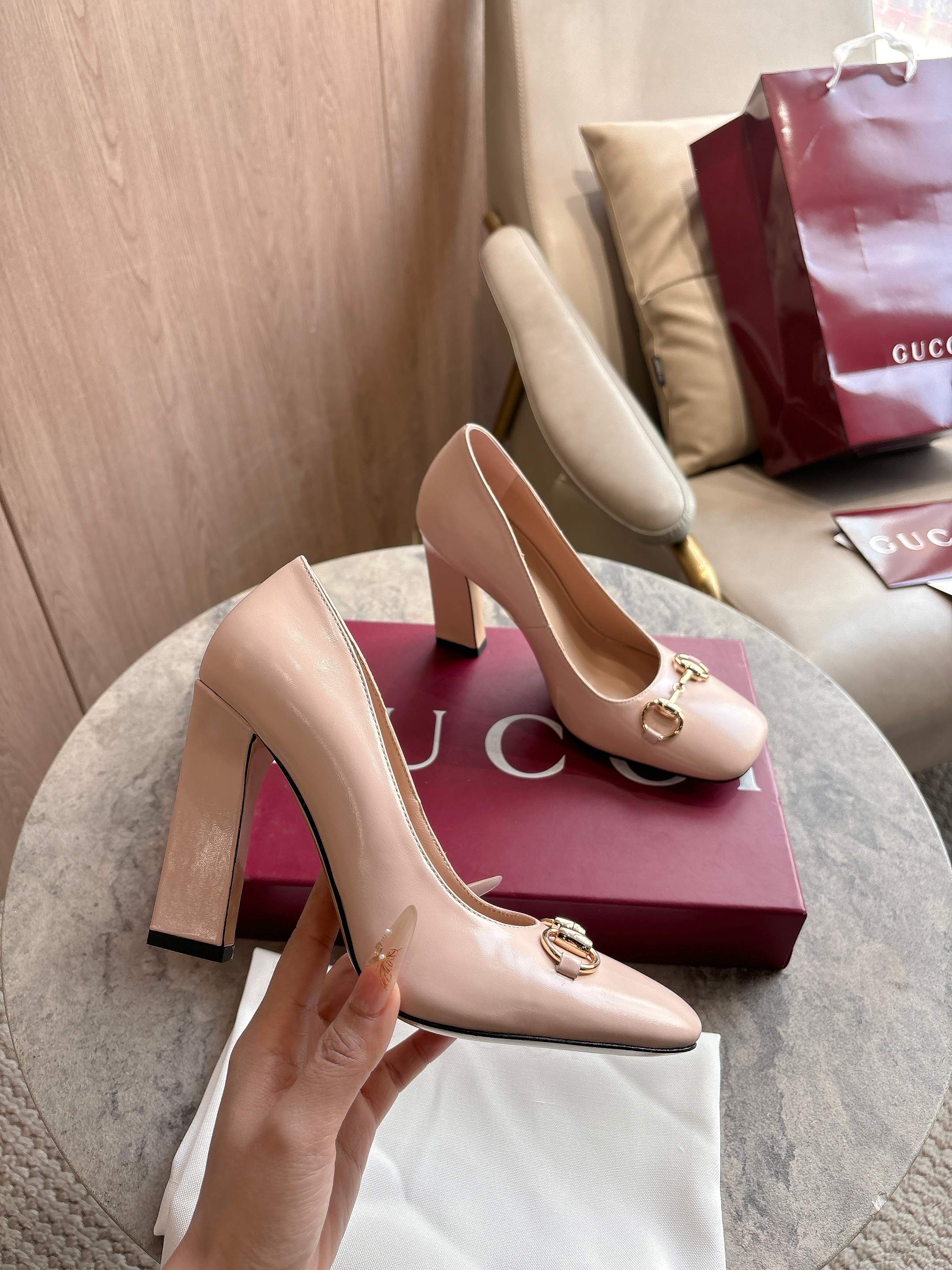Cheap Gucci Sandals And Pumps For Women in 235833, $85 USD- [IB235833] - Replica Gucci Sandals And Pumps For Women