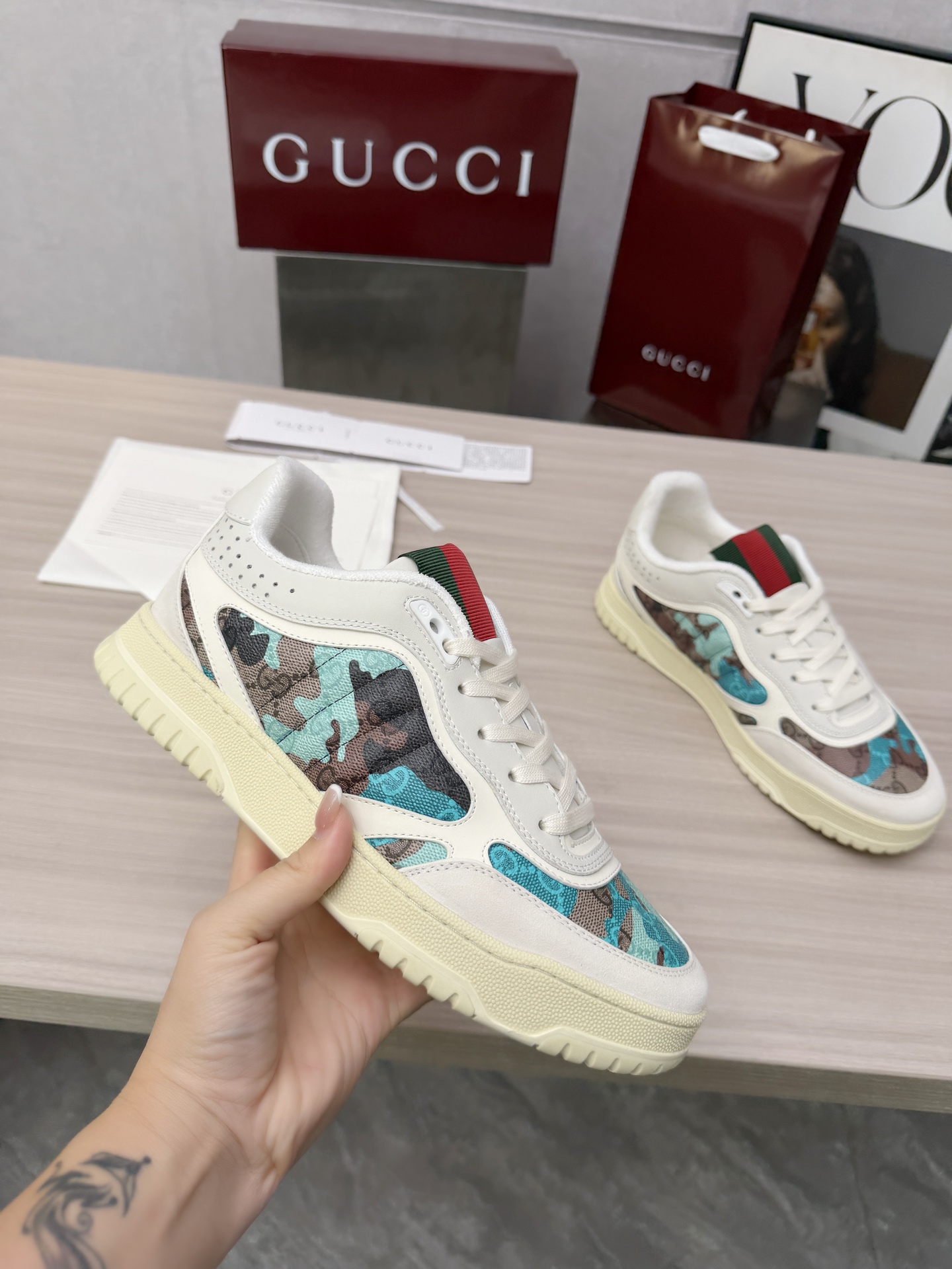 Cheap Gucci Sneakers For Men in 235840, $85 USD- [IB235840] - Replica Gucci Sneakers For Men