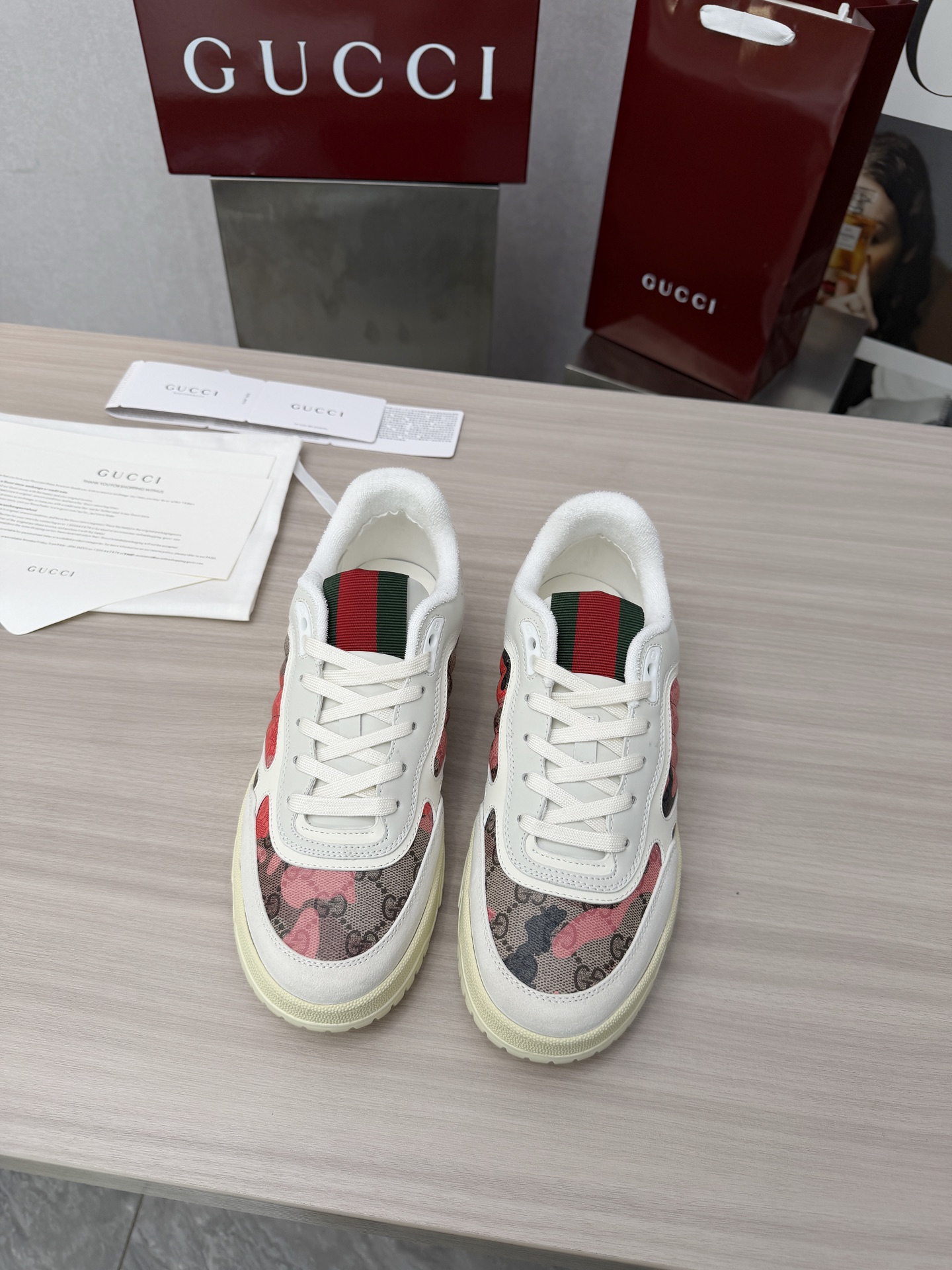 Cheap Gucci Sneakers For Men in 235842, $85 USD- [IB235842] - Replica Gucci Sneakers For Men