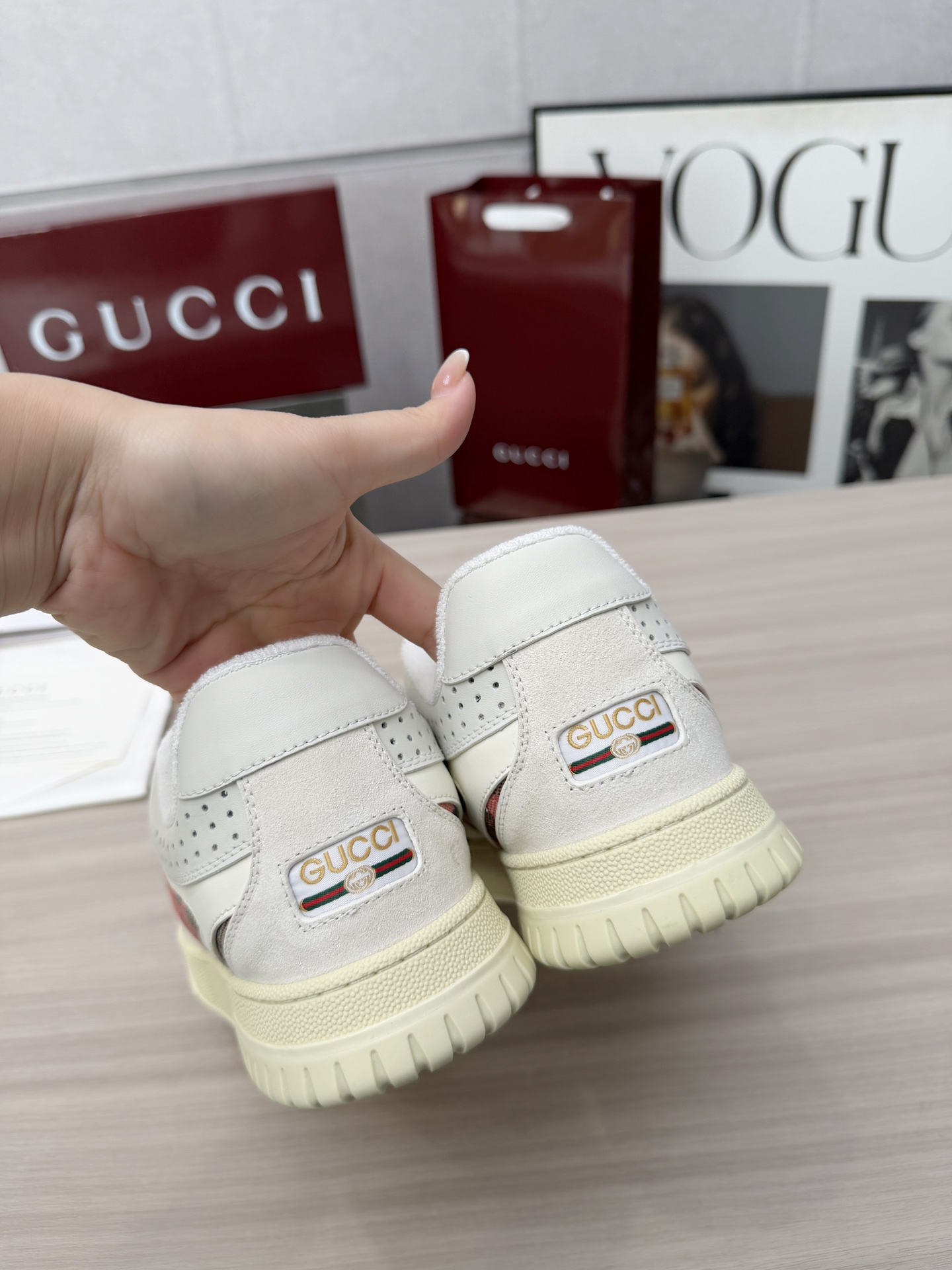 Cheap Gucci Sneakers For Men in 235842, $85 USD- [IB235842] - Replica Gucci Sneakers For Men