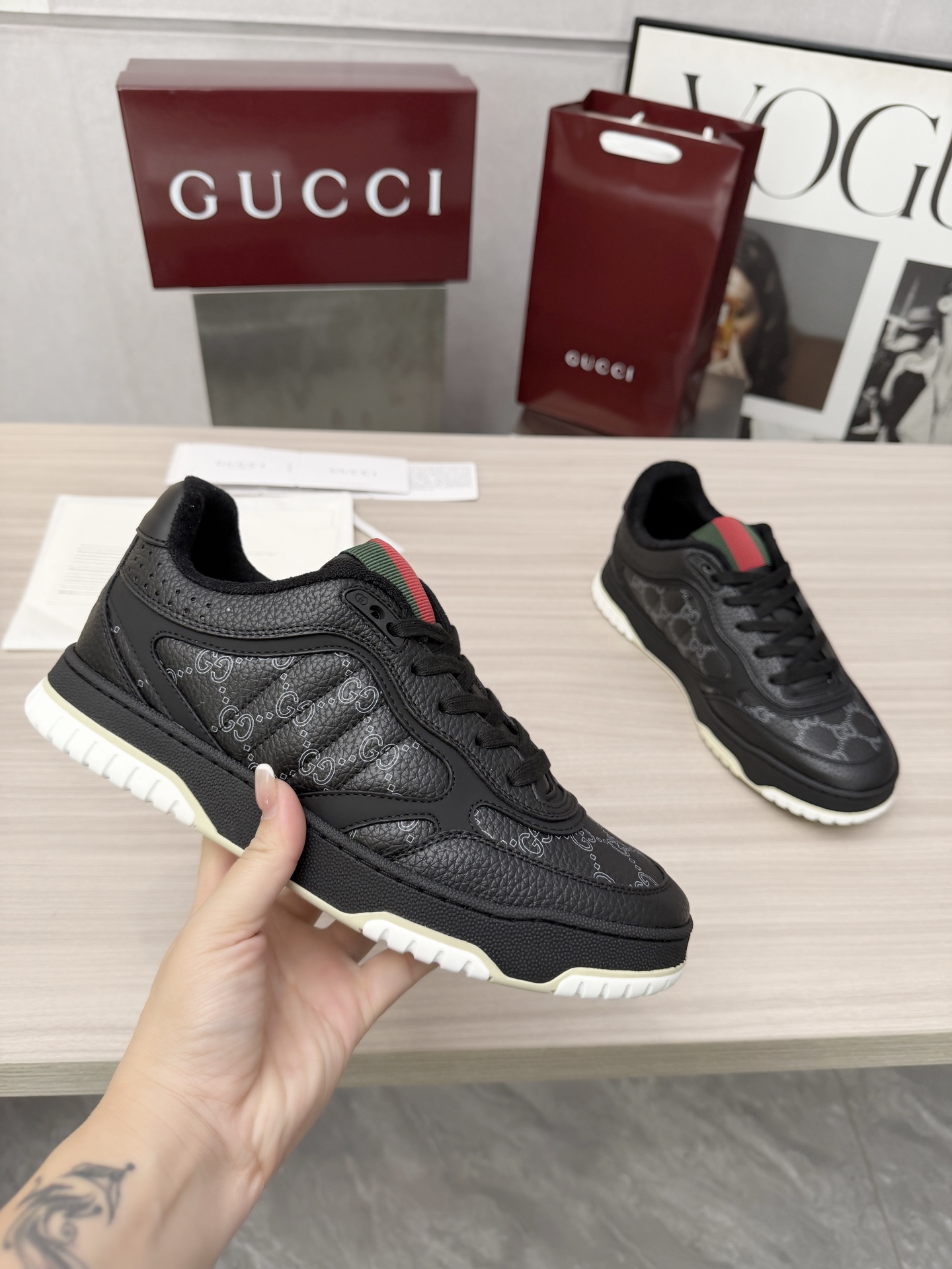 Cheap Gucci Sneakers For Men in 235845, $85 USD- [IB235845] - Replica Gucci Sneakers For Men