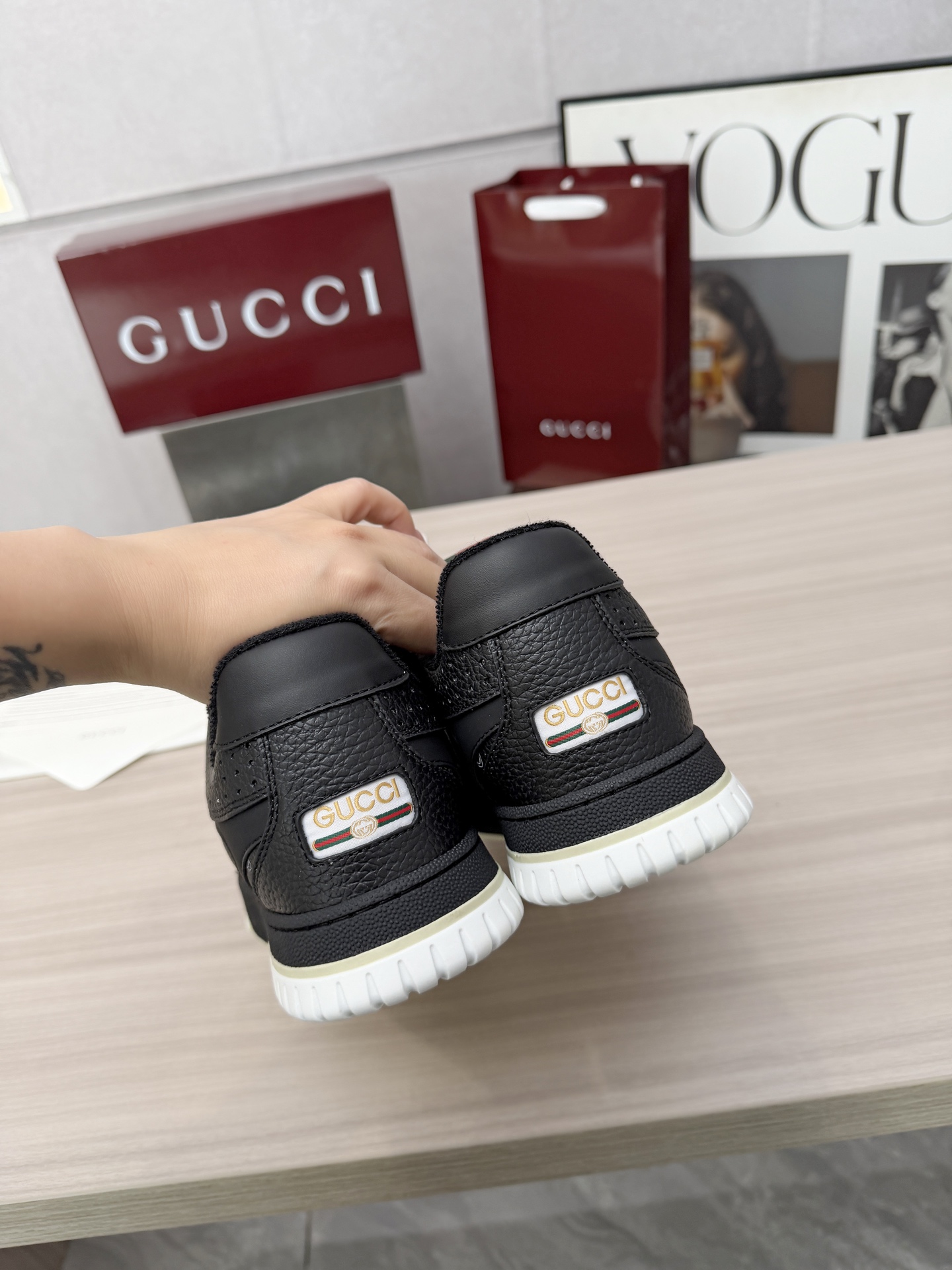 Cheap Gucci Sneakers For Men in 235845, $85 USD- [IB235845] - Replica Gucci Sneakers For Men
