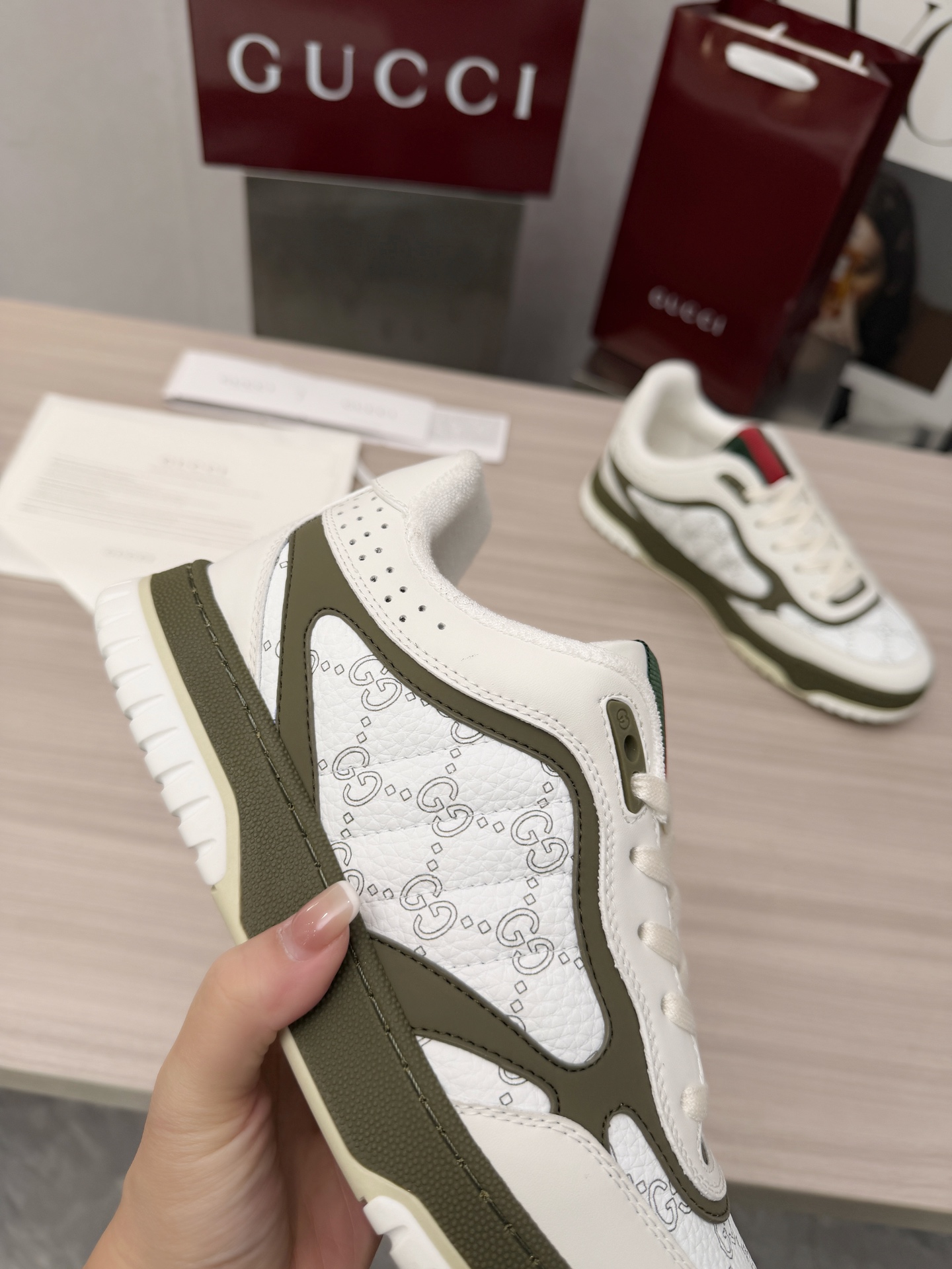 Cheap Gucci Sneakers For Men in 235846, $85 USD- [IB235846] - Replica Gucci Sneakers For Men
