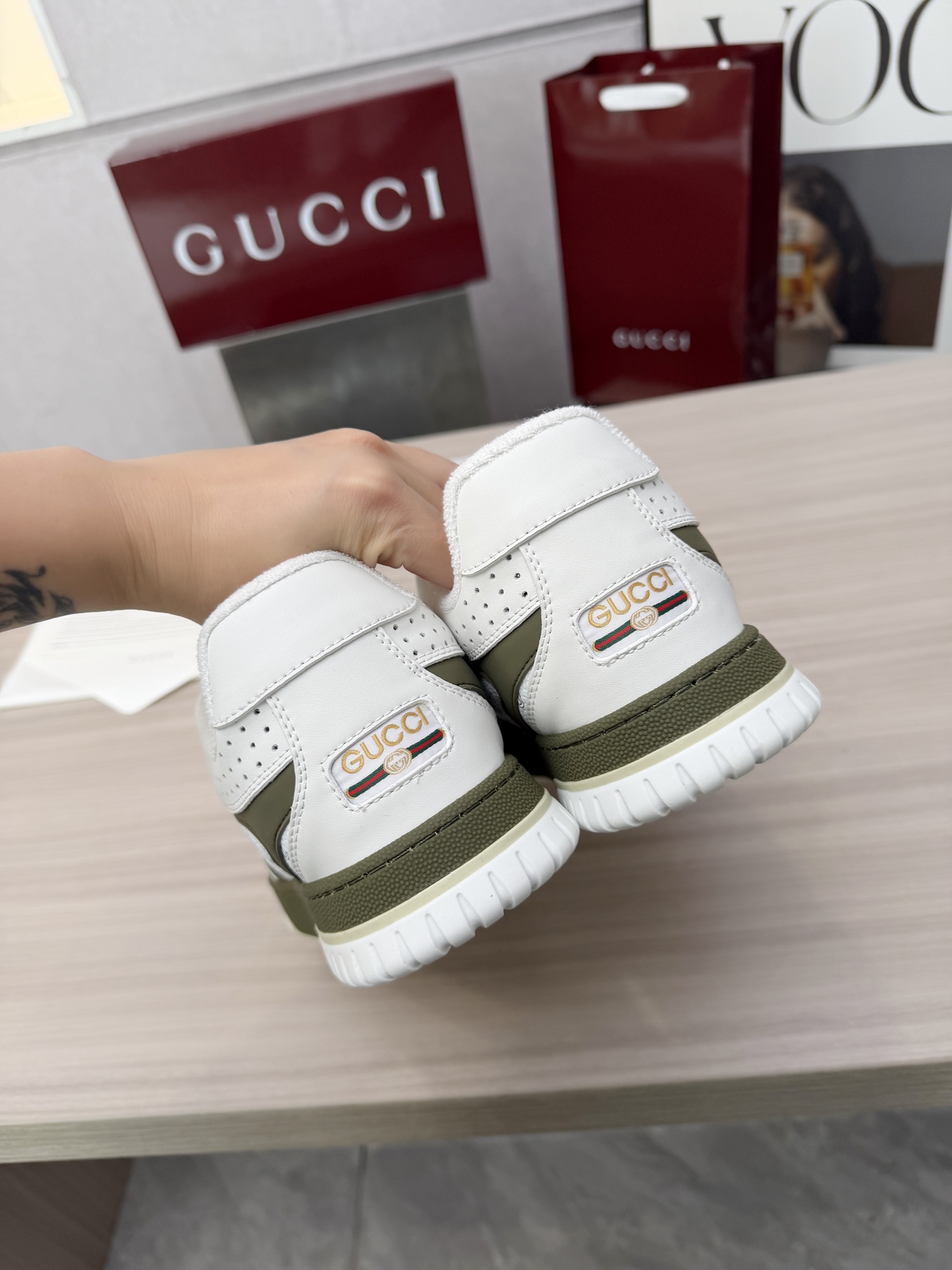 Cheap Gucci Sneakers For Men in 235846, $85 USD- [IB235846] - Replica Gucci Sneakers For Men