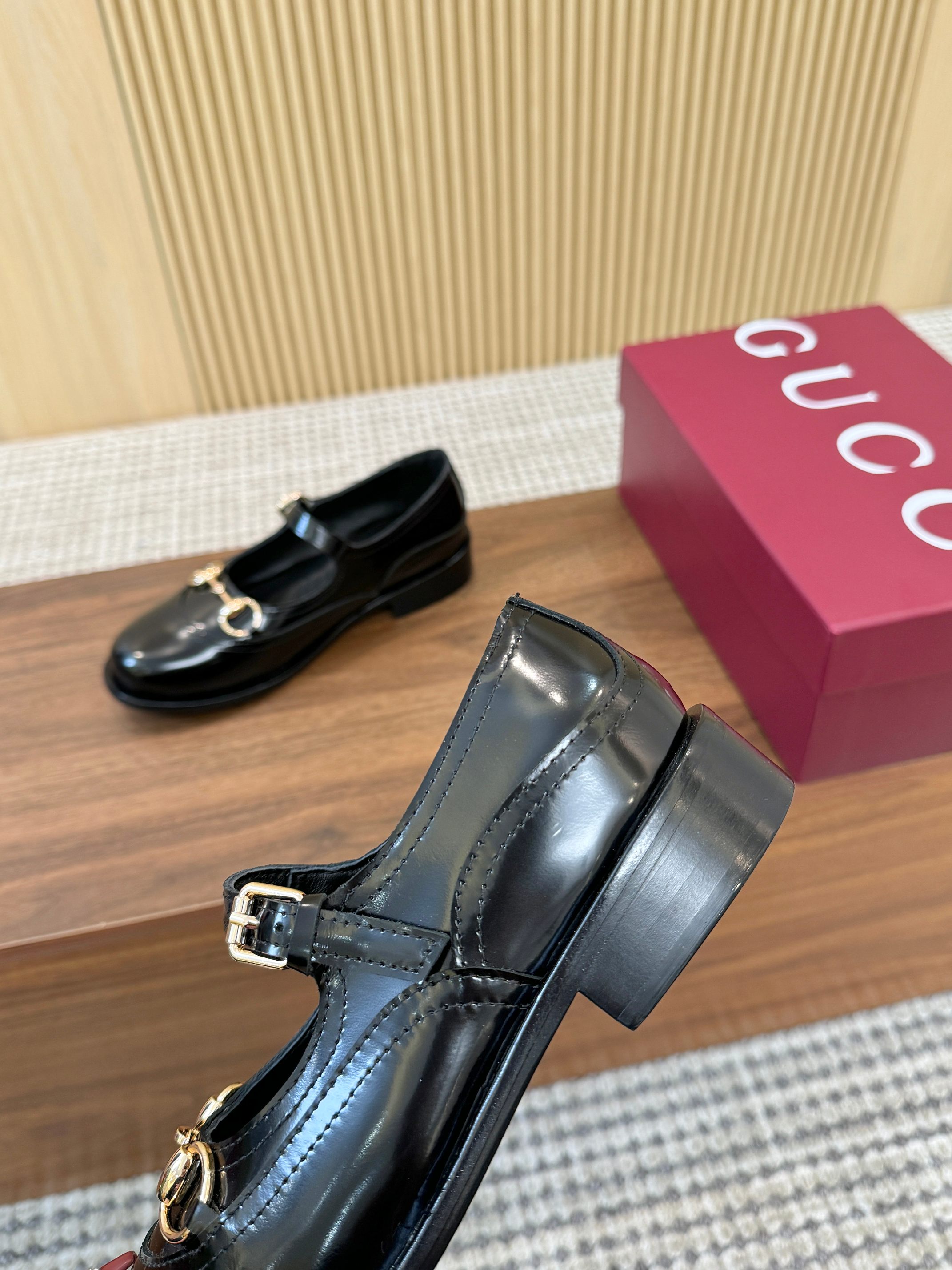 Cheap Gucci Loafers For Women in 235854, $85 USD- [IB235854] - Replica Gucci Loafers For Women