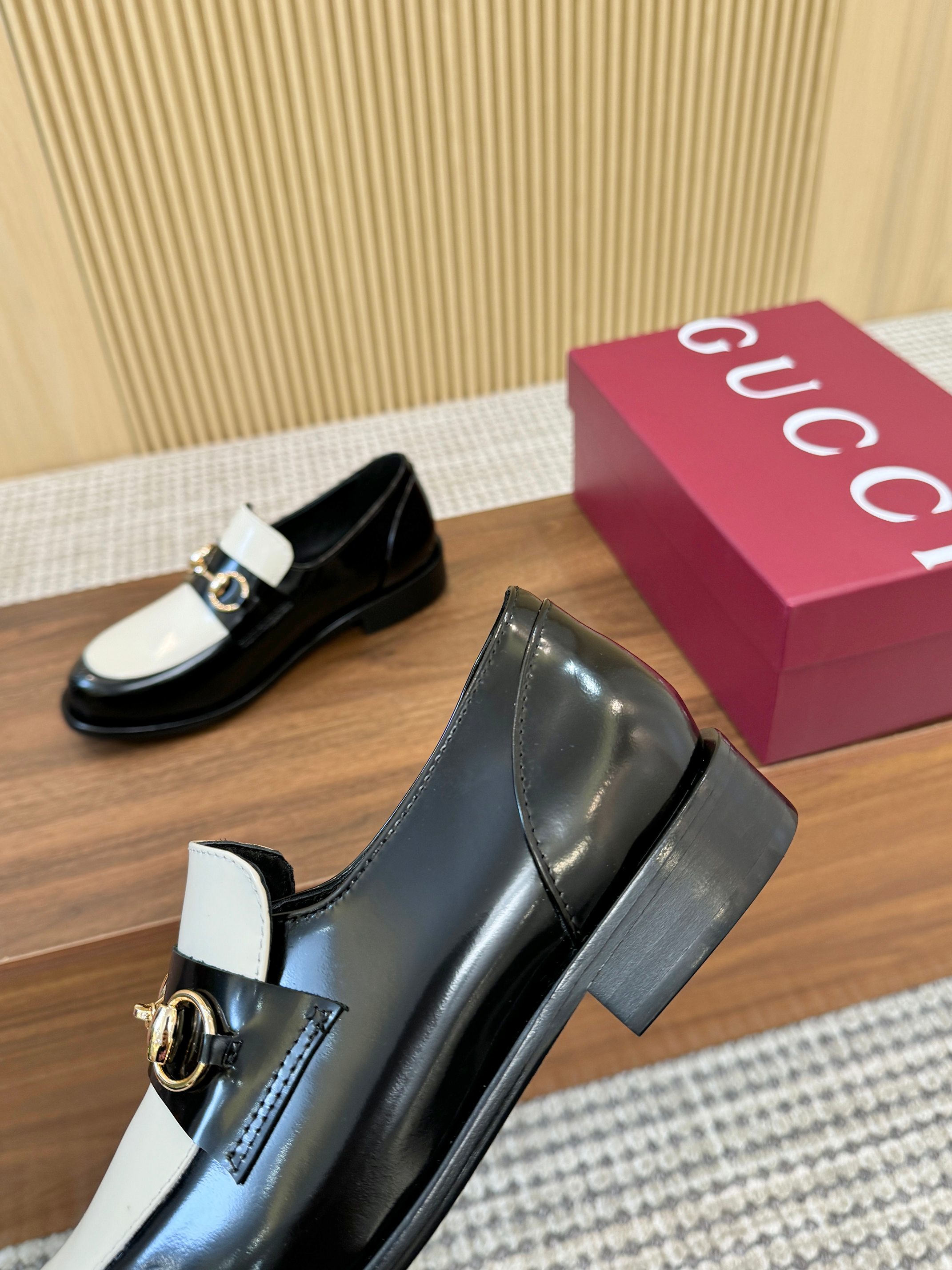 Cheap Gucci Loafers For Women in 235870, $85 USD- [IB235870] - Replica Gucci Loafers For Women
