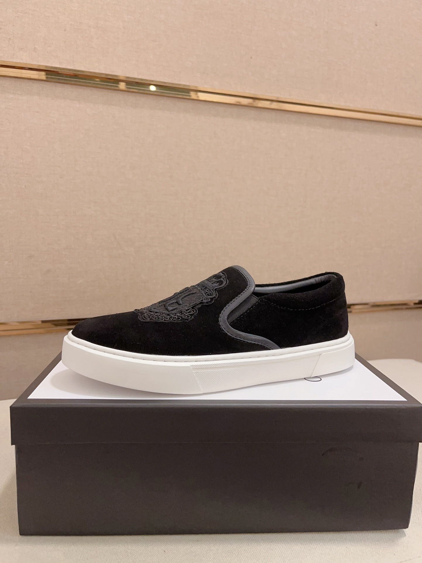 Cheap Gucci Loafers And Drivers For Men in 235924, $65 USD- [IB235924] - Replica Gucci Loafers And Drivers For Men