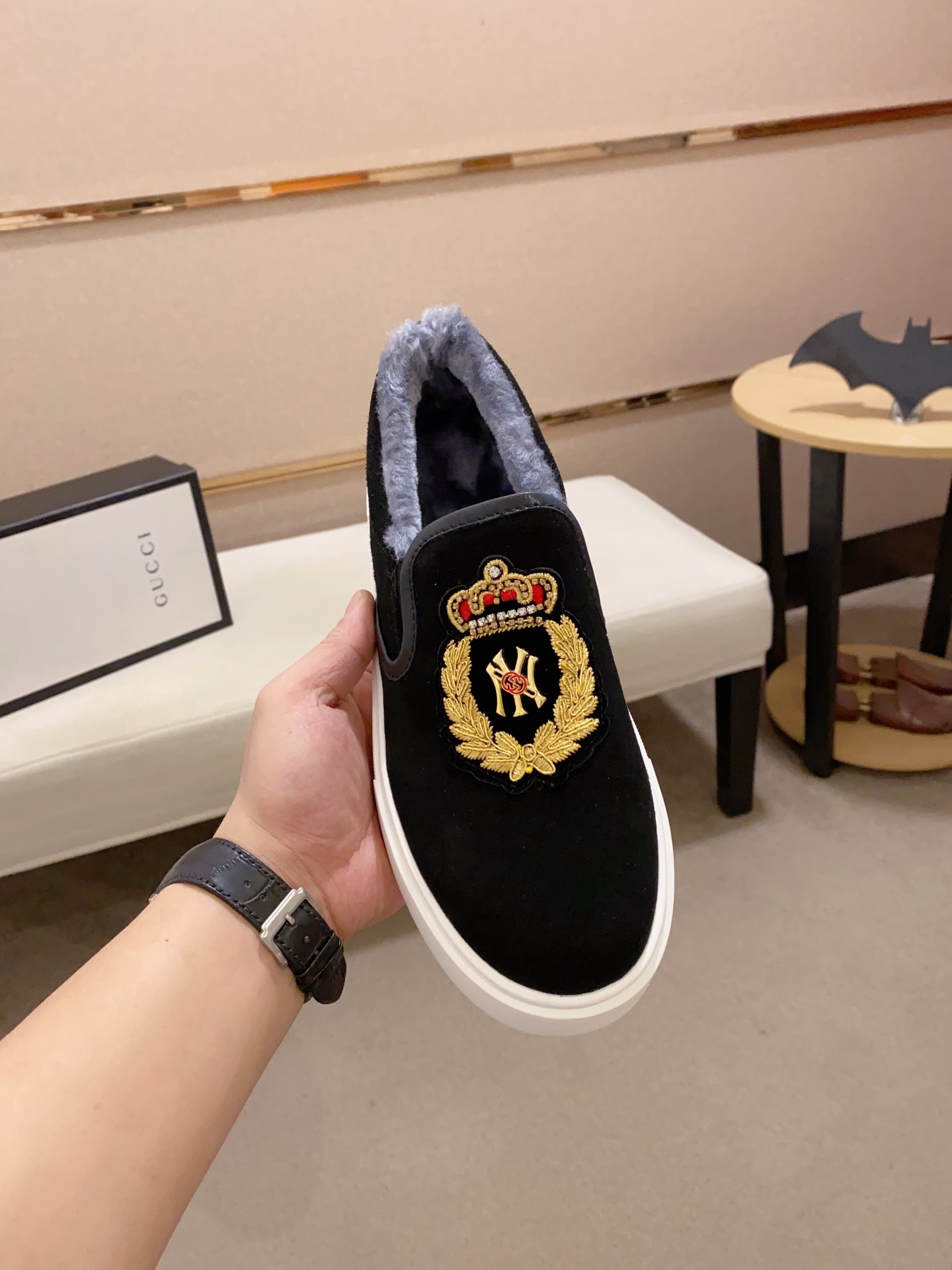 Cheap Gucci Loafers And Drivers For Men in 235930, $65 USD- [IB235930] - Replica Gucci Loafers And Drivers For Men