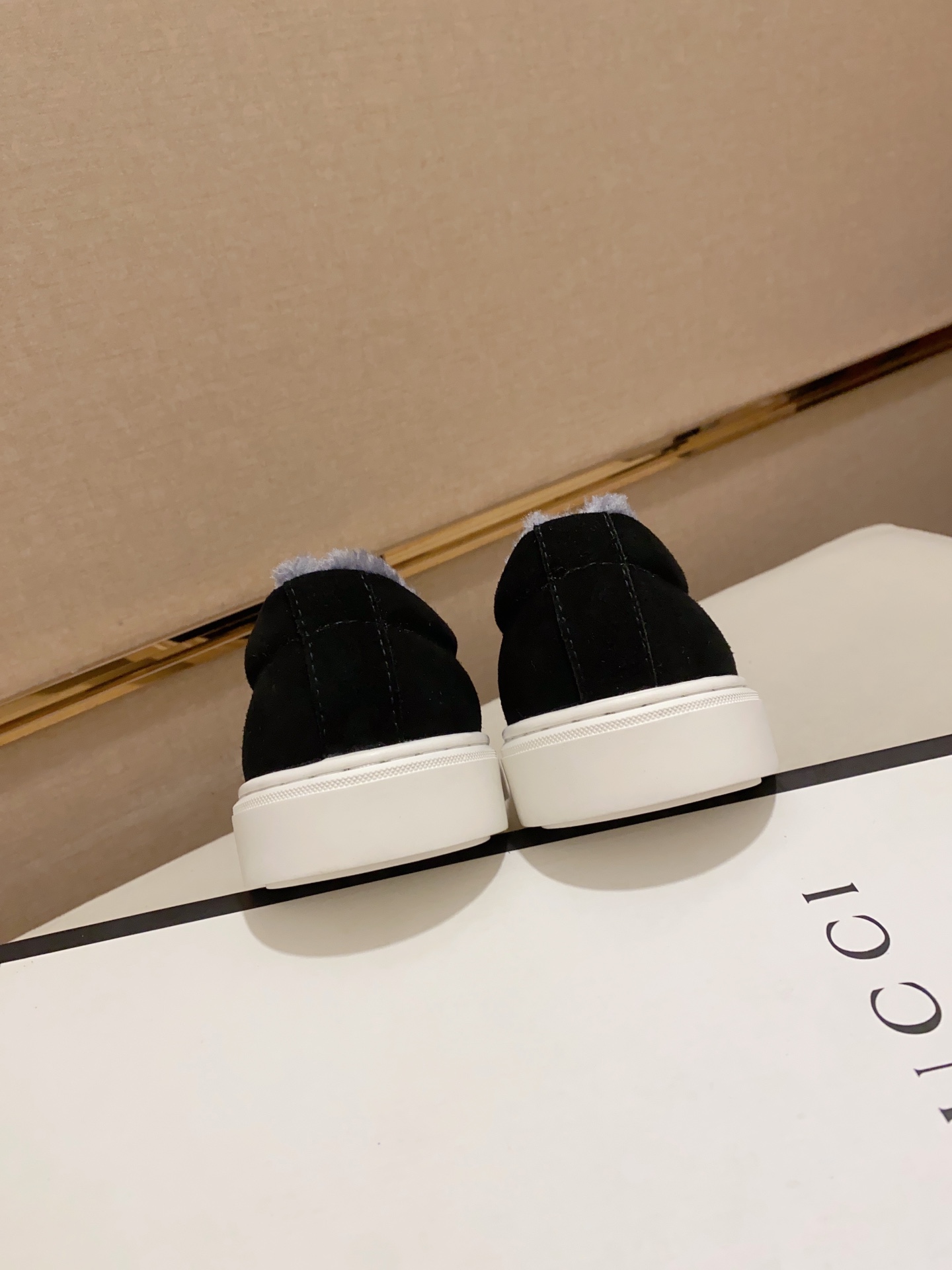 Cheap Gucci Loafers And Drivers For Men in 235930, $65 USD- [IB235930] - Replica Gucci Loafers And Drivers For Men