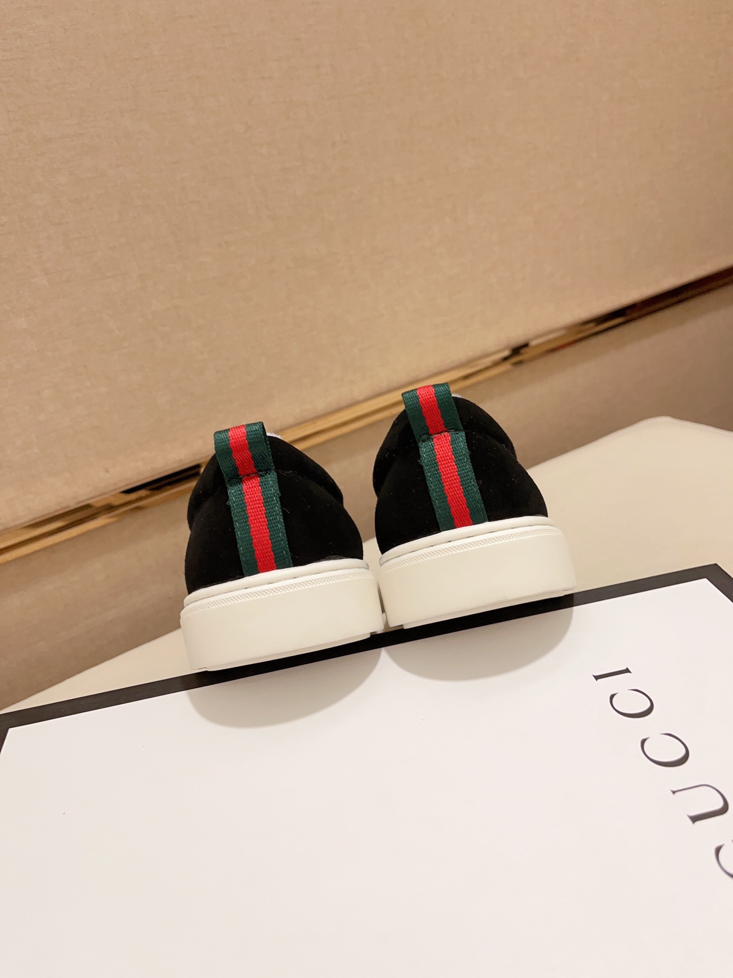 Cheap Gucci Loafers And Drivers For Men in 235931, $65 USD- [IB235931] - Replica Gucci Loafers And Drivers For Men