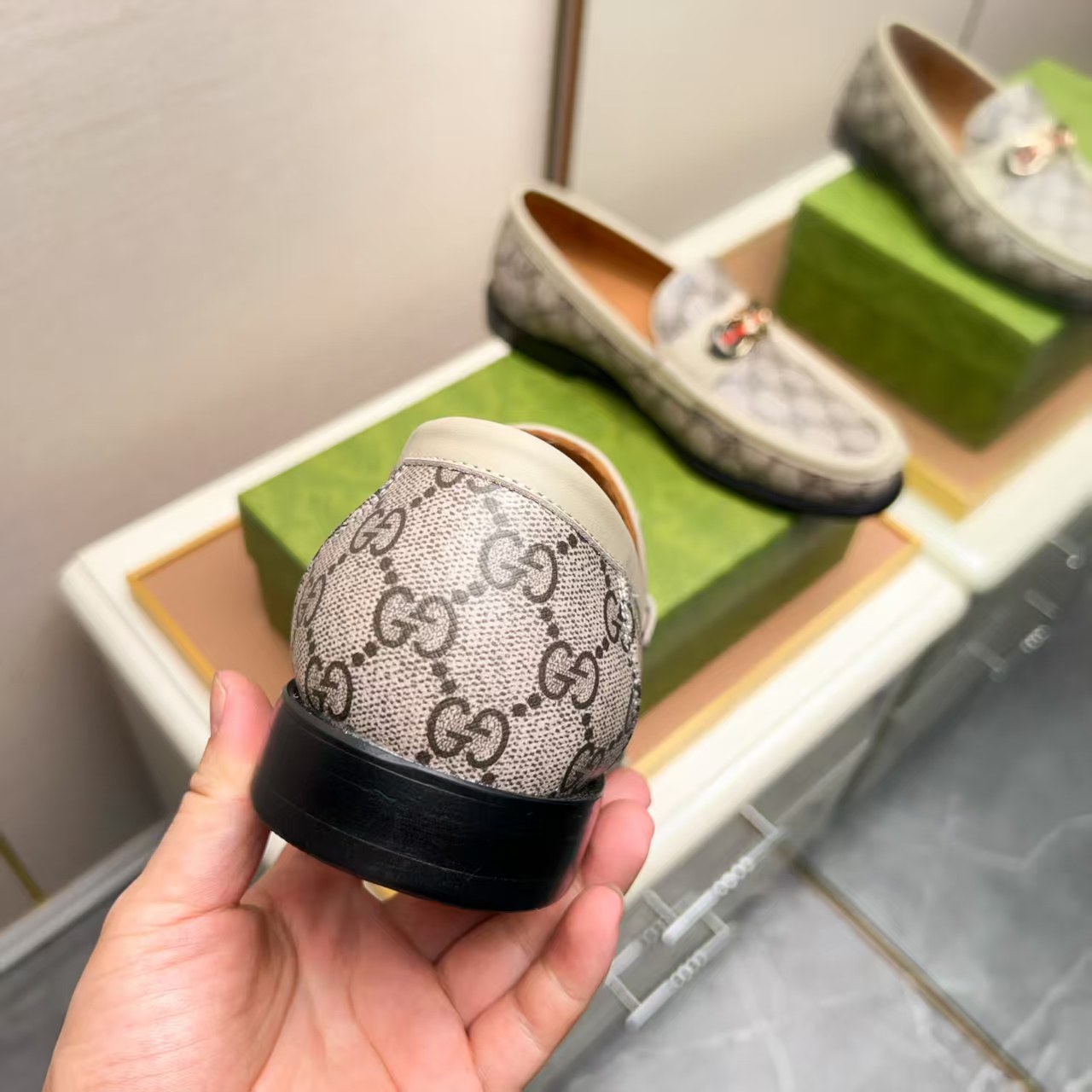 Cheap Gucci Loafers And Drivers For Men in 235933, $75 USD- [IB235933] - Replica Gucci Loafers And Drivers For Men