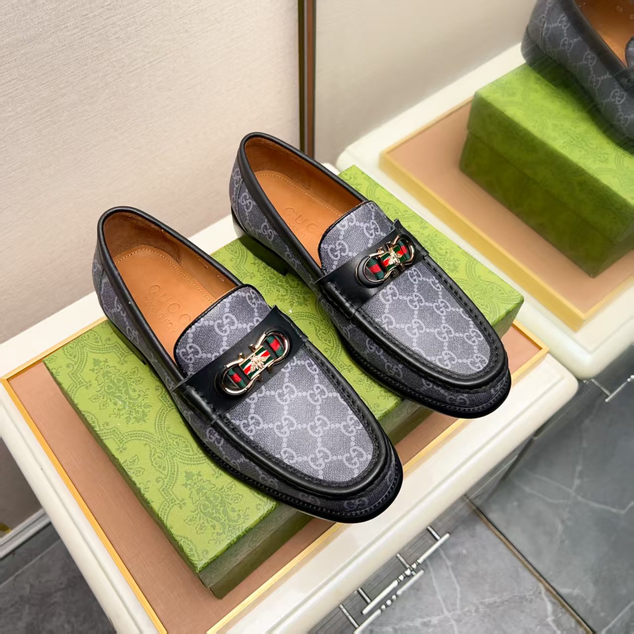 Cheap Gucci Loafers And Drivers For Men in 235934, $75 USD- [IB235934] - Replica Gucci Loafers And Drivers For Men