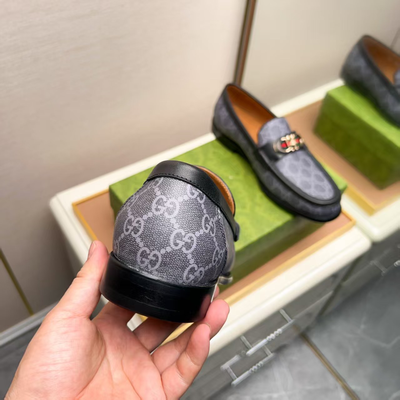 Cheap Gucci Loafers And Drivers For Men in 235934, $75 USD- [IB235934] - Replica Gucci Loafers And Drivers For Men