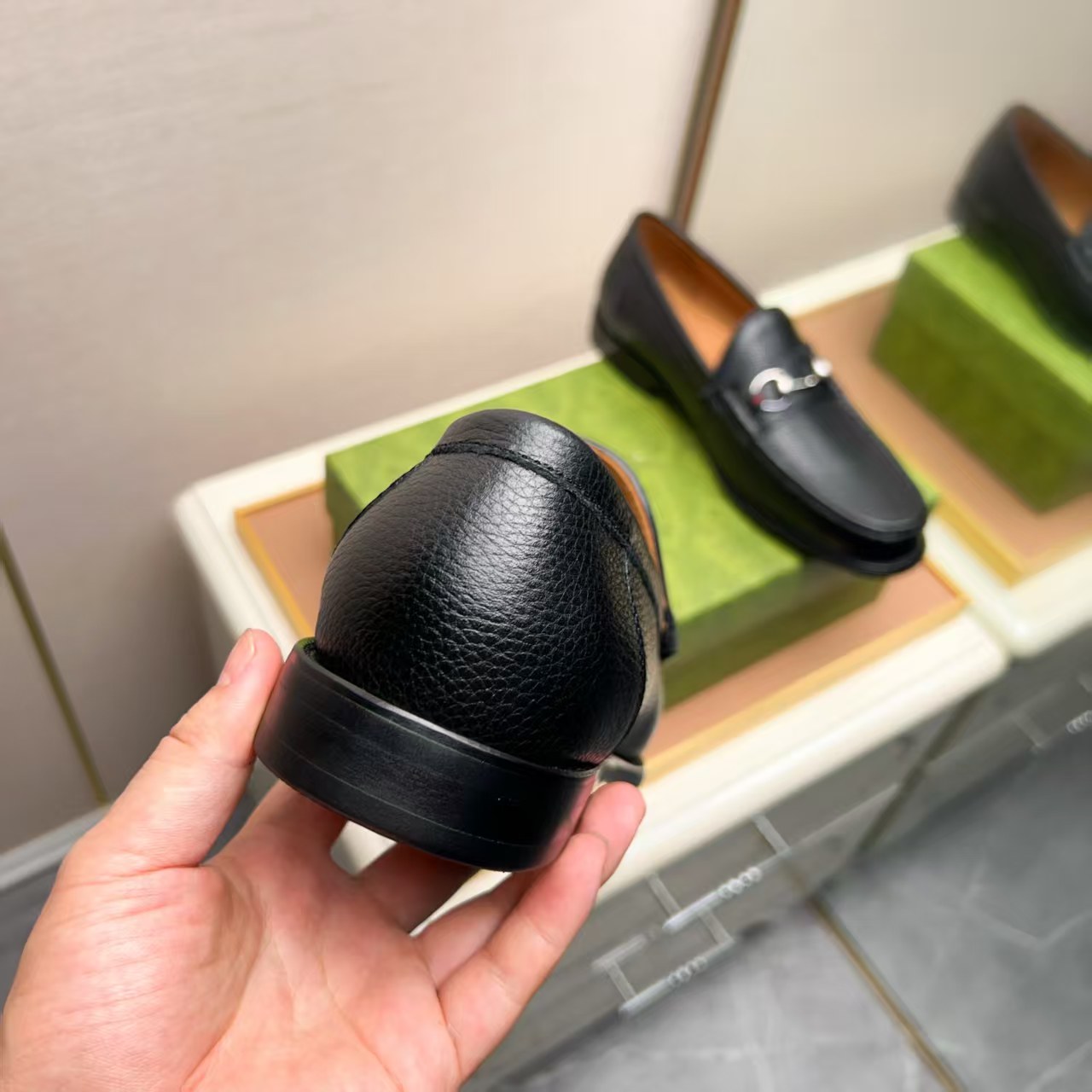 Cheap Gucci Loafers And Drivers For Men in 235938, $75 USD- [IB235938] - Replica Gucci Loafers And Drivers For Men