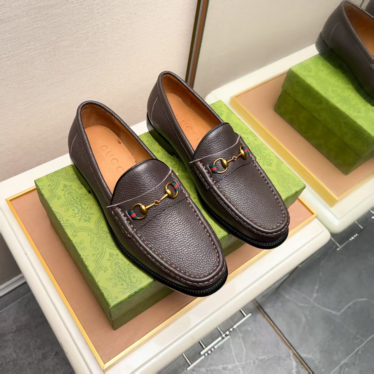 Cheap Gucci Loafers And Drivers For Men in 235939, $75 USD- [IB235939] - Replica Gucci Loafers And Drivers For Men