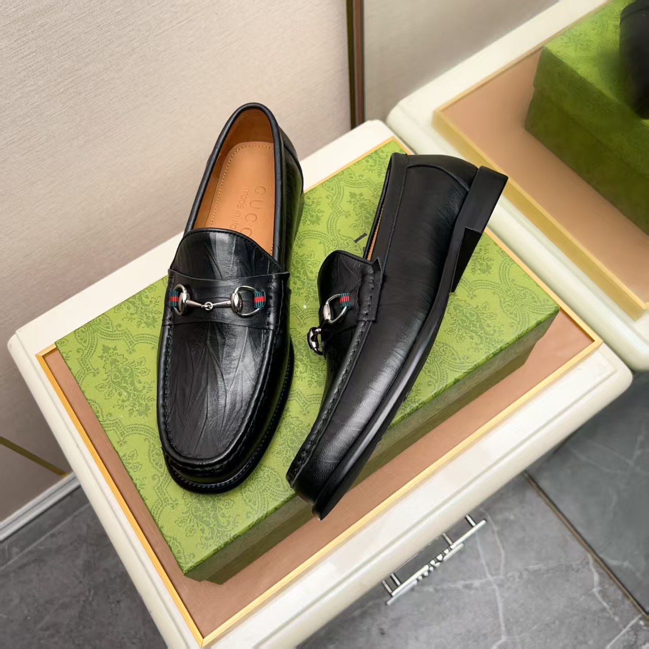Cheap Gucci Loafers And Drivers For Men in 235940, $75 USD- [IB235940] - Replica Gucci Loafers And Drivers For Men