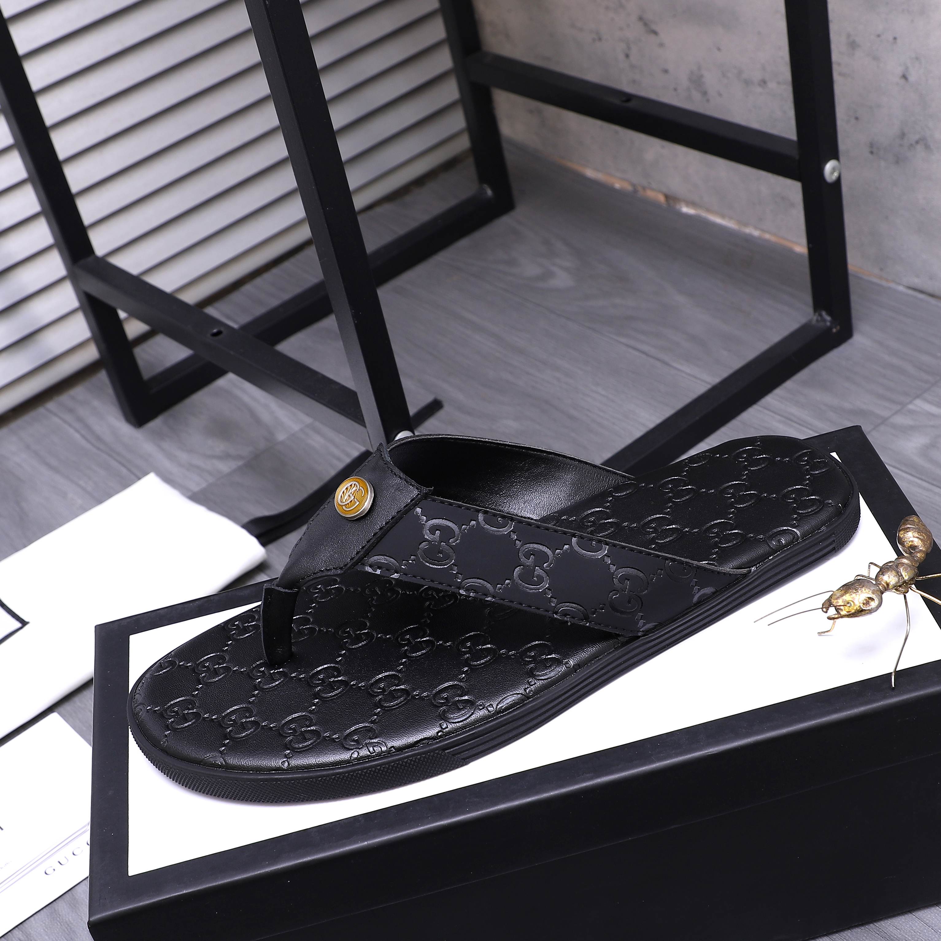 Cheap Gucci Slippers For Men in 235947, $40 USD- [IB235947] - Replica Gucci Slippers For Men