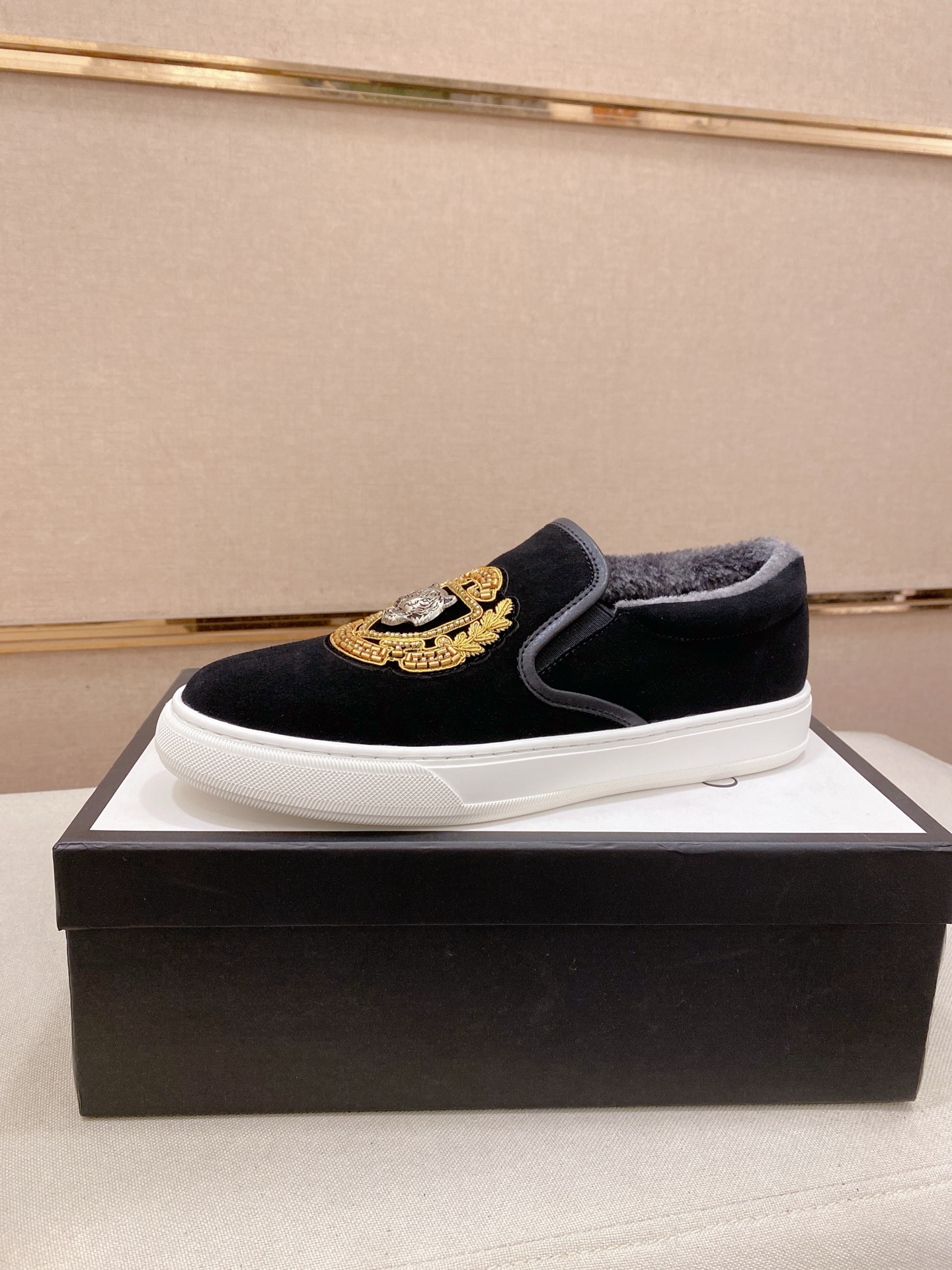 Cheap Gucci Loafers And Drivers For Men in 235950, $70 USD- [IB235950] - Replica Gucci Loafers And Drivers For Men