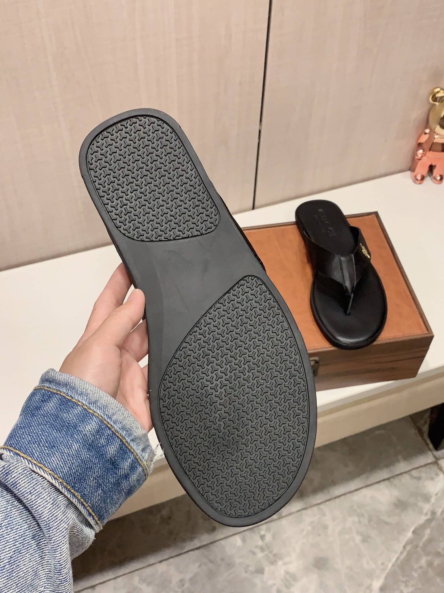 Cheap Gucci Slippers For Men in 235954, $40 USD- [IB235954] - Replica Gucci Slippers For Men