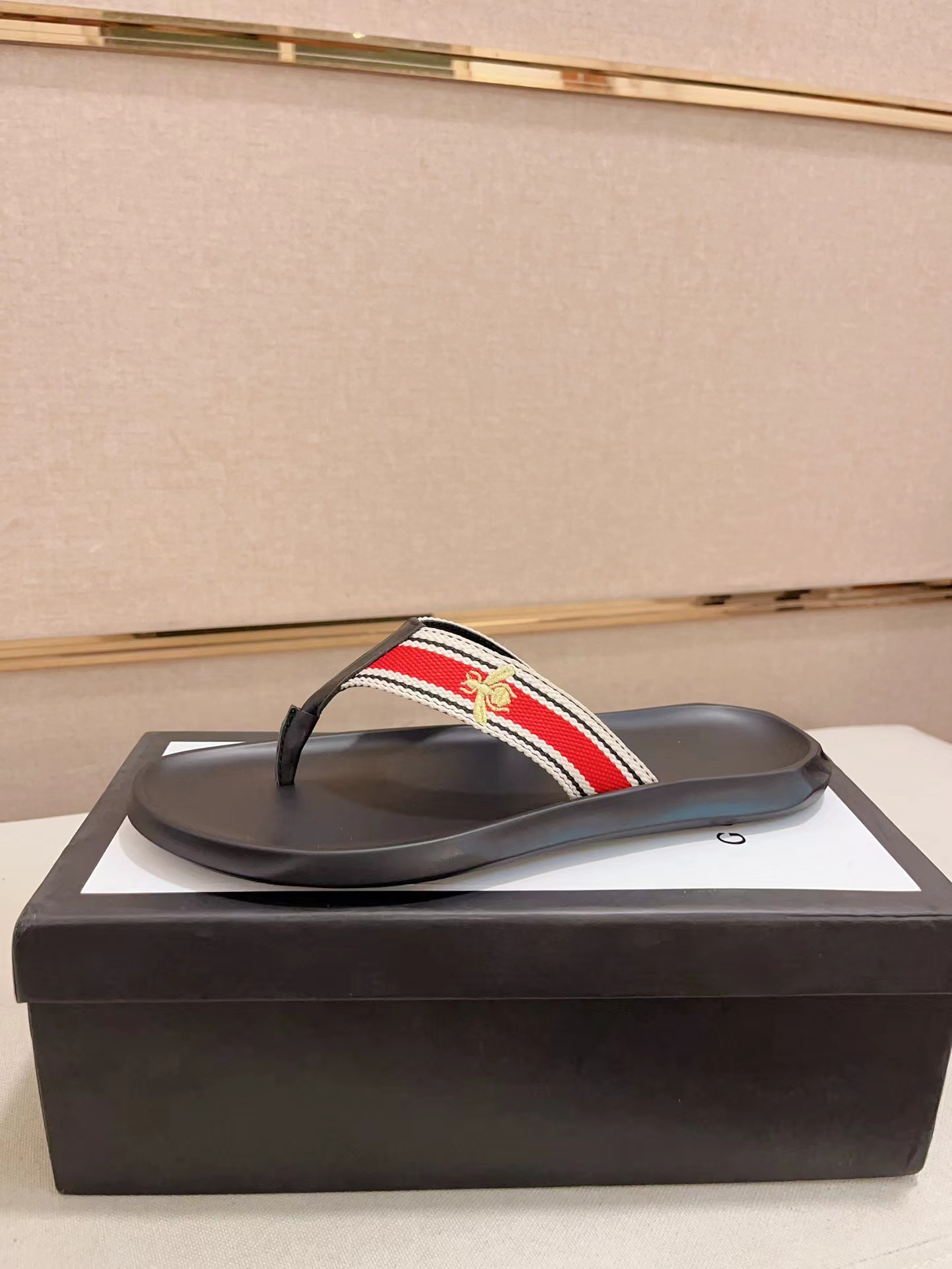 Cheap Gucci Slippers For Men in 235955, $40 USD- [IB235955] - Replica Gucci Slippers For Men
