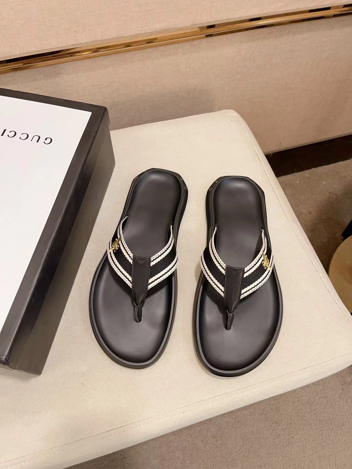 Cheap Gucci Slippers For Men in 235956, $40 USD- [IB235956] - Replica Gucci Slippers For Men