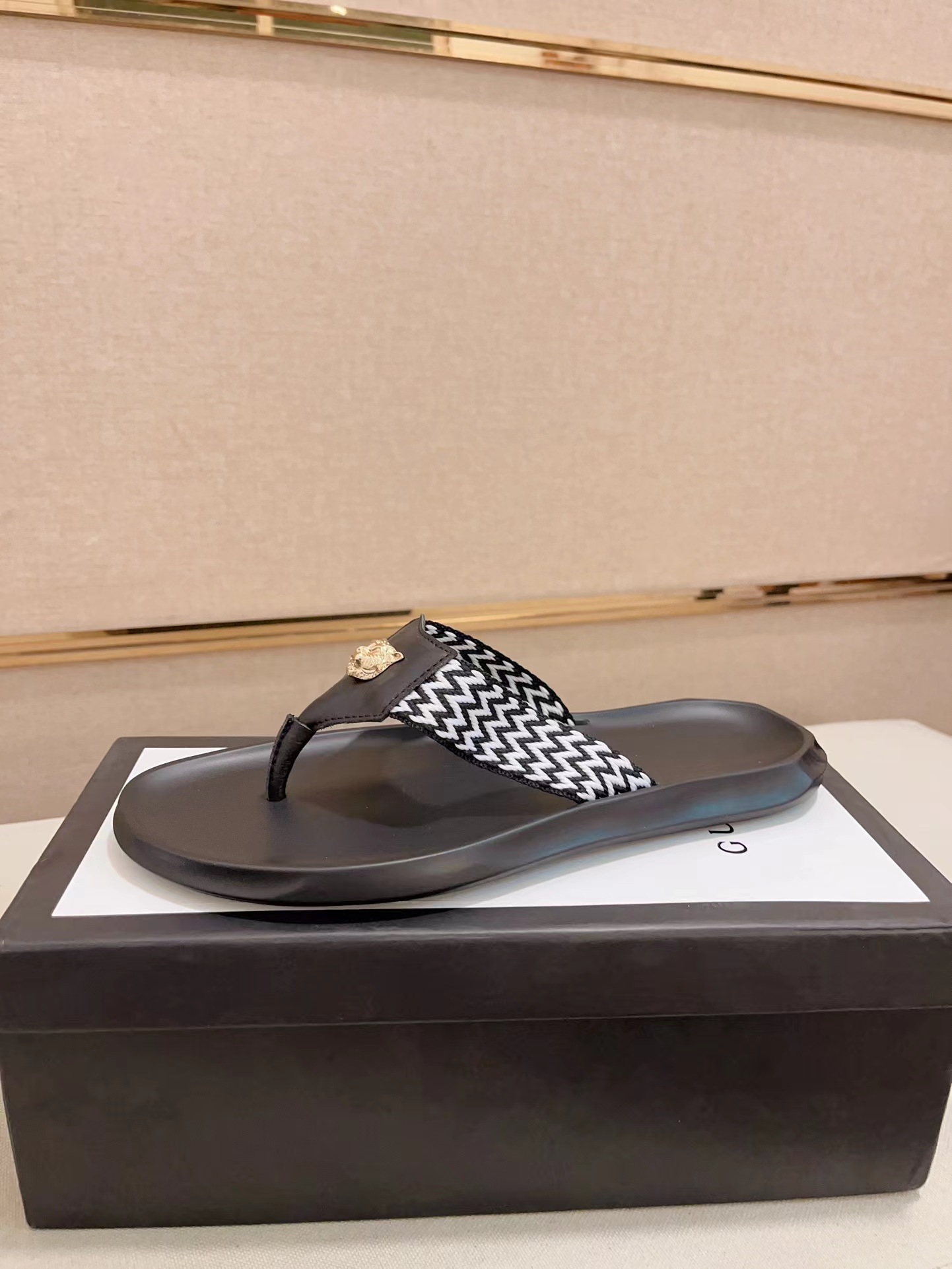 Cheap Gucci Slippers For Men in 235959, $40 USD- [IB235959] - Replica Gucci Slippers For Men