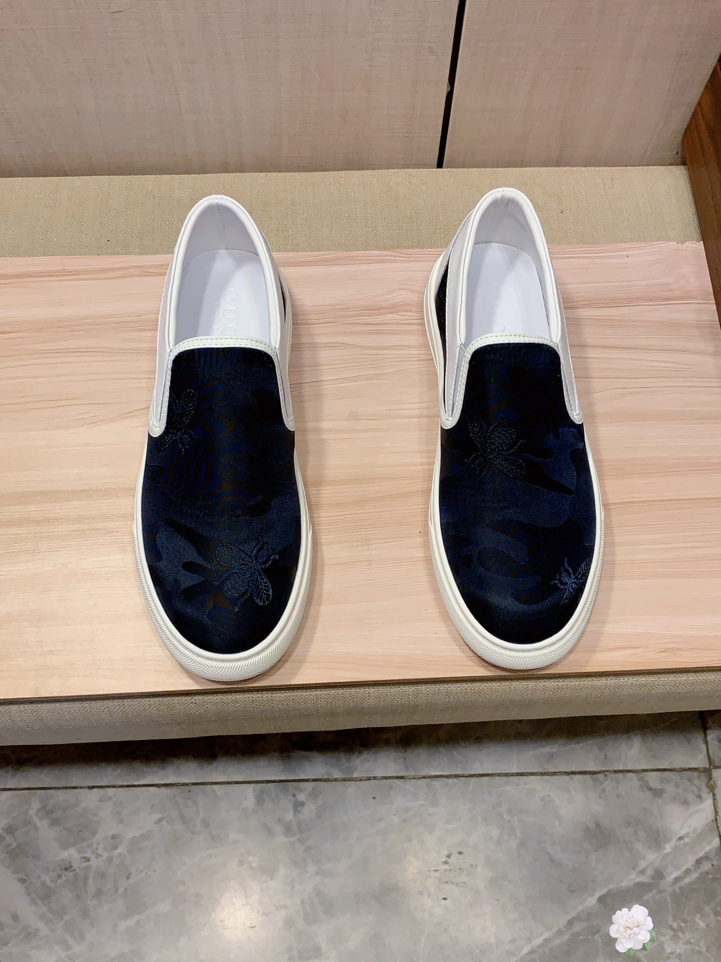 Cheap Gucci Loafers And Drivers For Men in 235962, $60 USD- [IB235962] - Replica Gucci Loafers And Drivers For Men