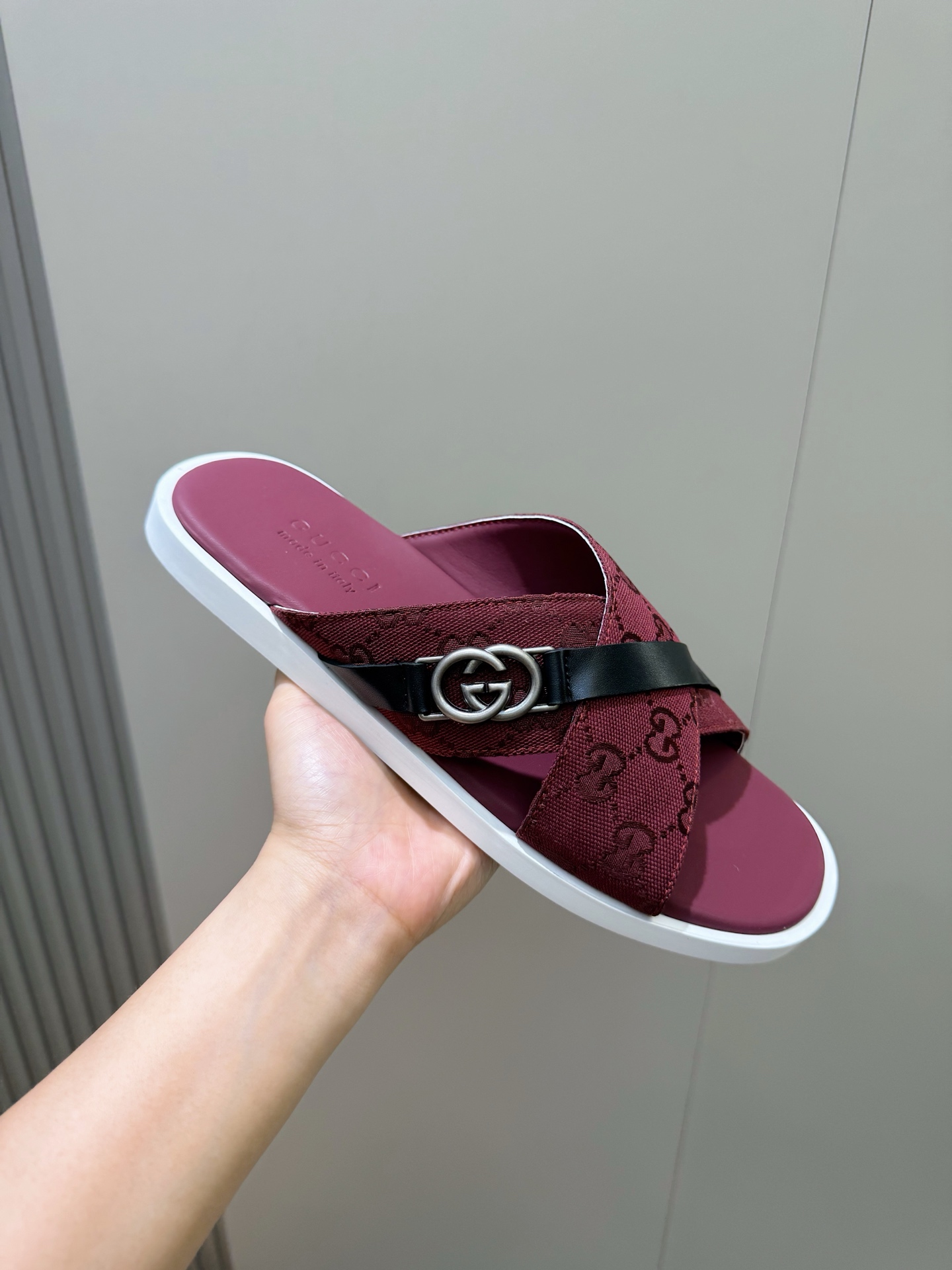 Cheap Gucci Slippers For Men in 236050, $55 USD- [IB236050] - Replica Gucci Slippers For Men