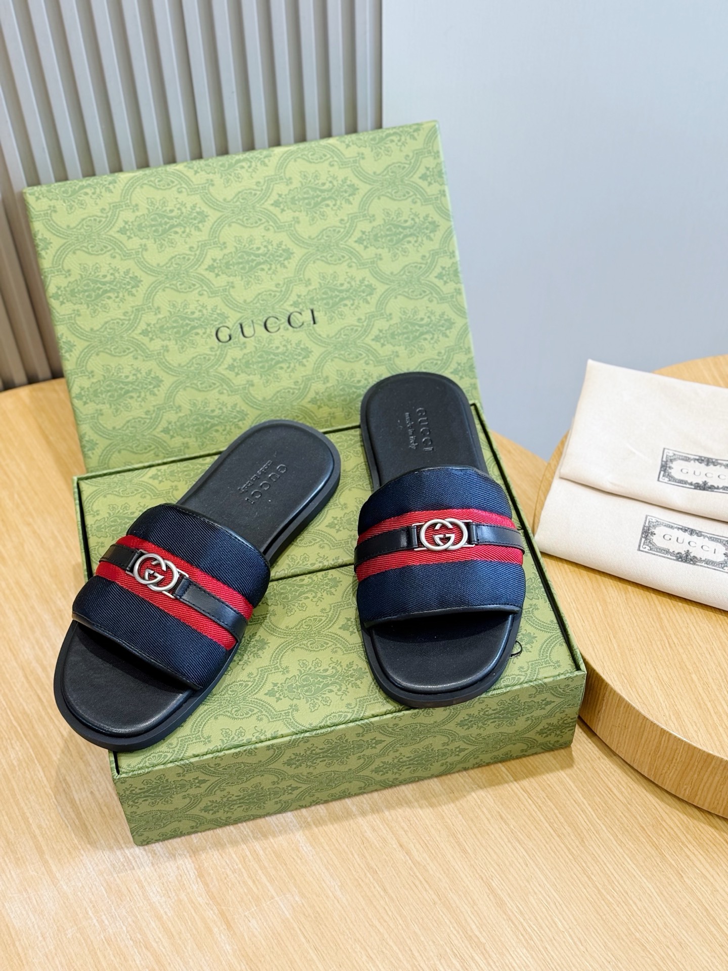 Cheap Gucci Slippers For Men in 236055, $55 USD- [IB236055] - Replica Gucci Slippers For Men