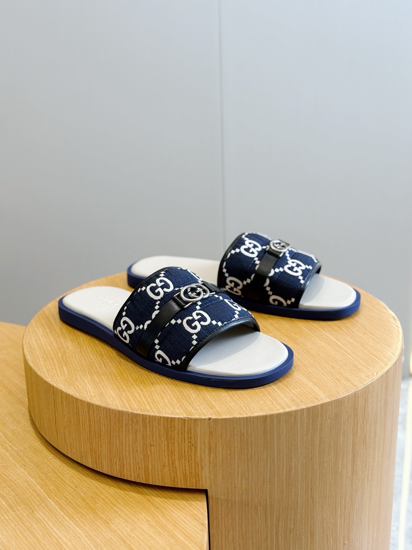 Cheap Gucci Slippers For Men in 236057, $55 USD- [IB236057] - Replica Gucci Slippers For Men