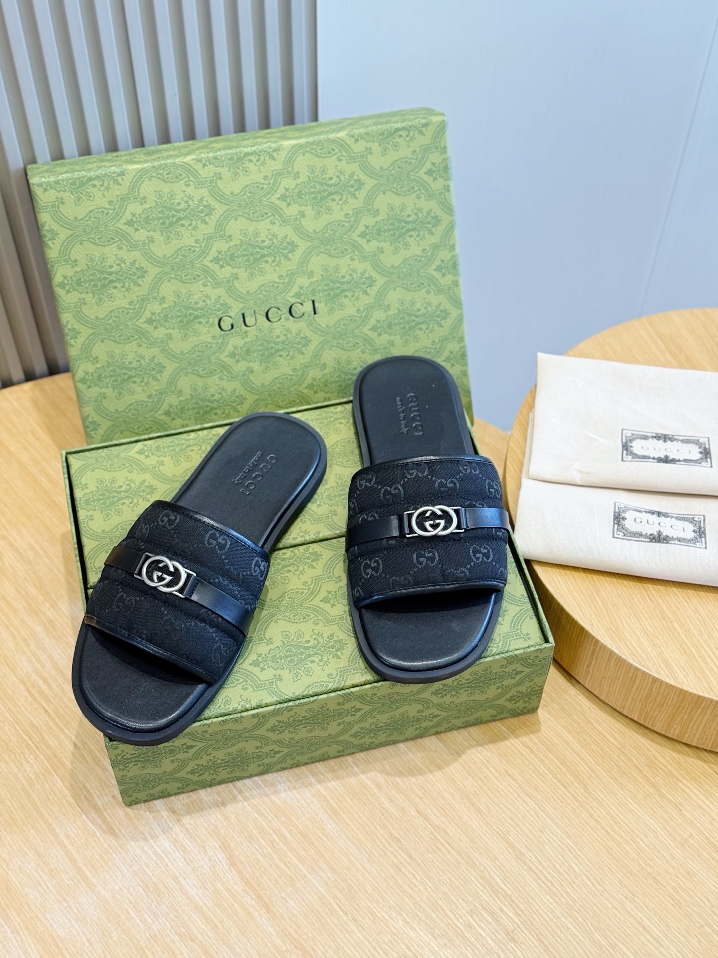 Cheap Gucci Slippers For Men in 236058, $55 USD- [IB236058] - Replica Gucci Slippers For Men