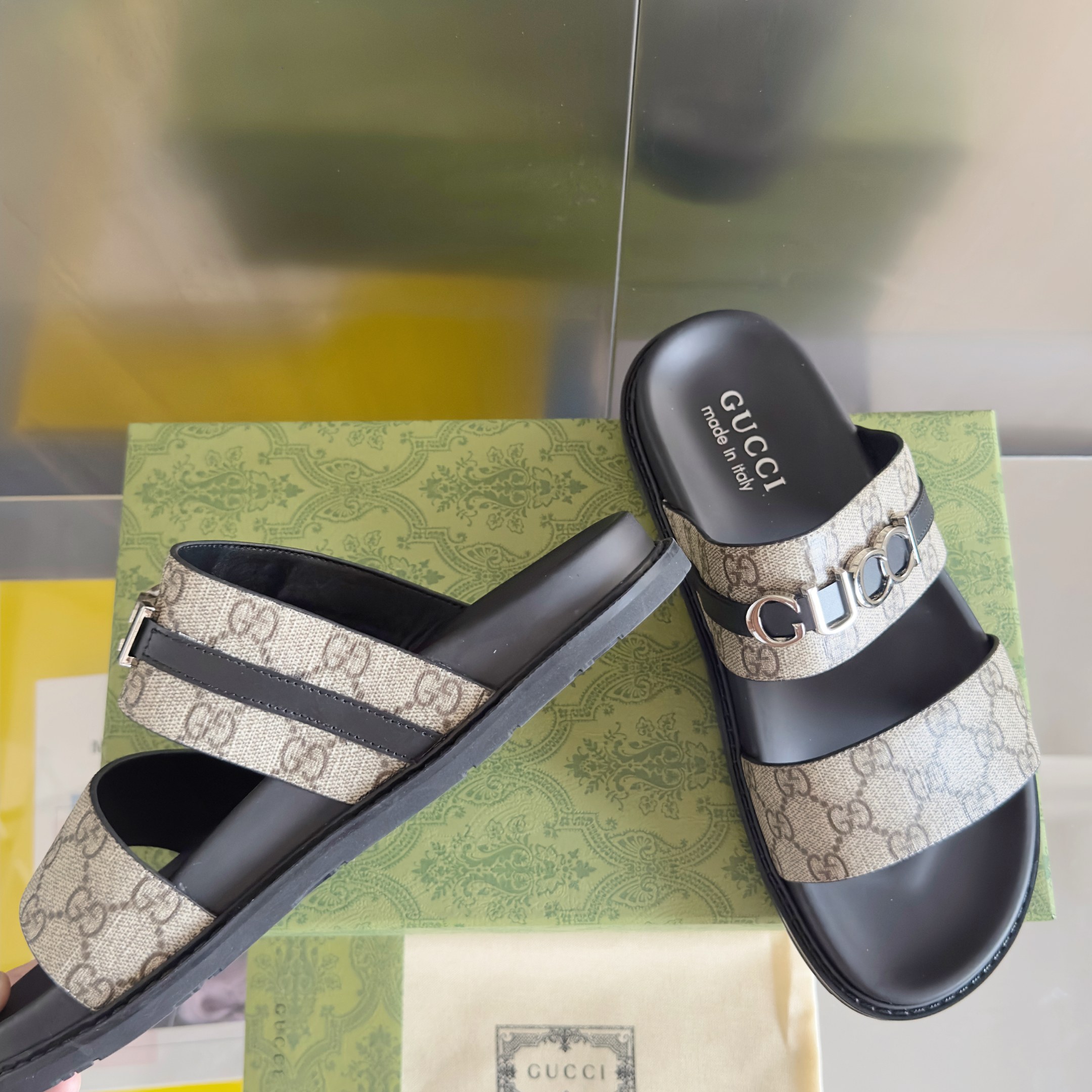 Cheap Gucci Slippers For Men in 236085, $60 USD- [IB236085] - Replica Gucci Slippers For Men