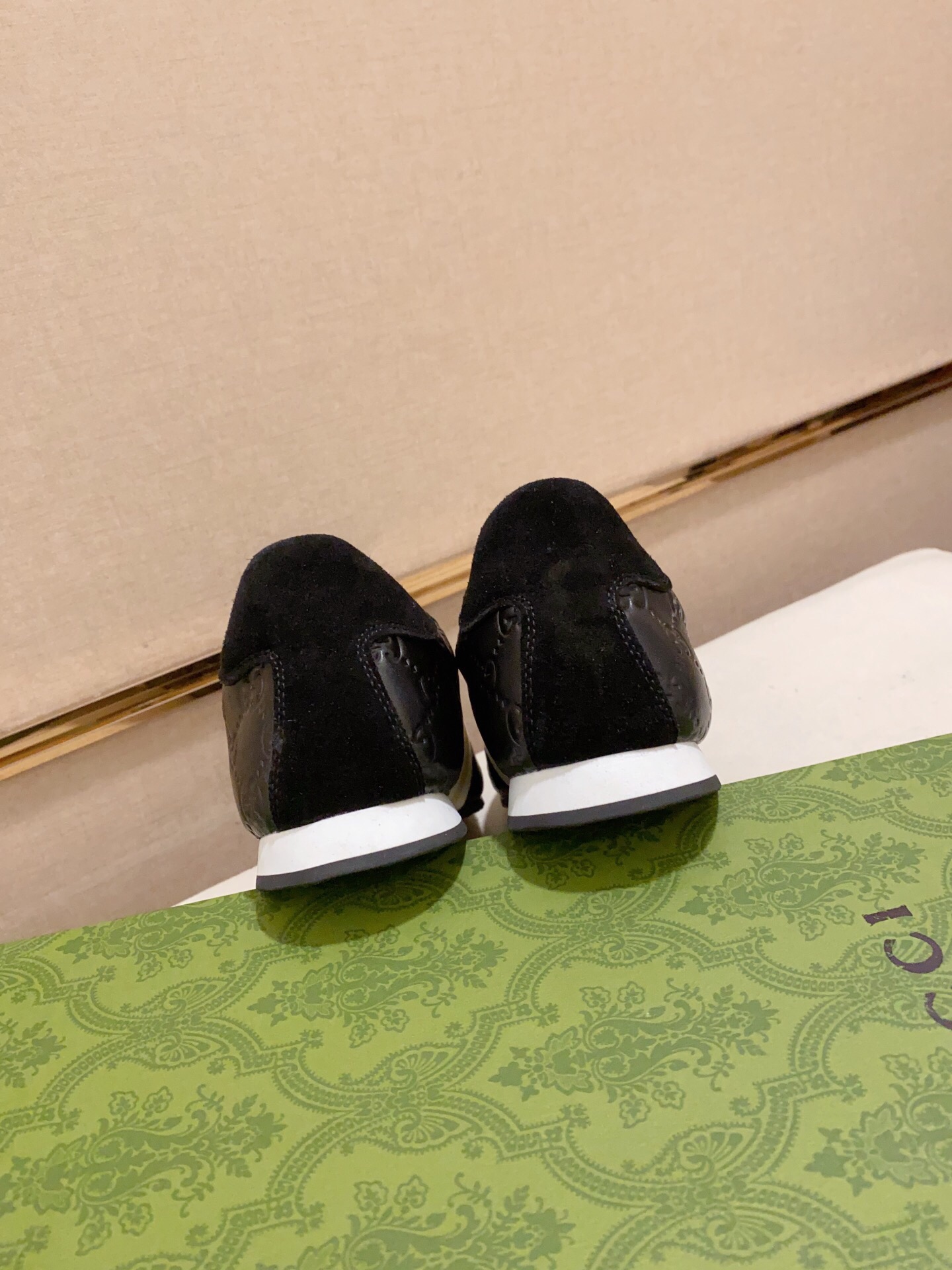 Cheap Gucci Casual Shoes For Men in 236106, $60 USD- [IB236106] - Replica Gucci Casual Shoes For Men