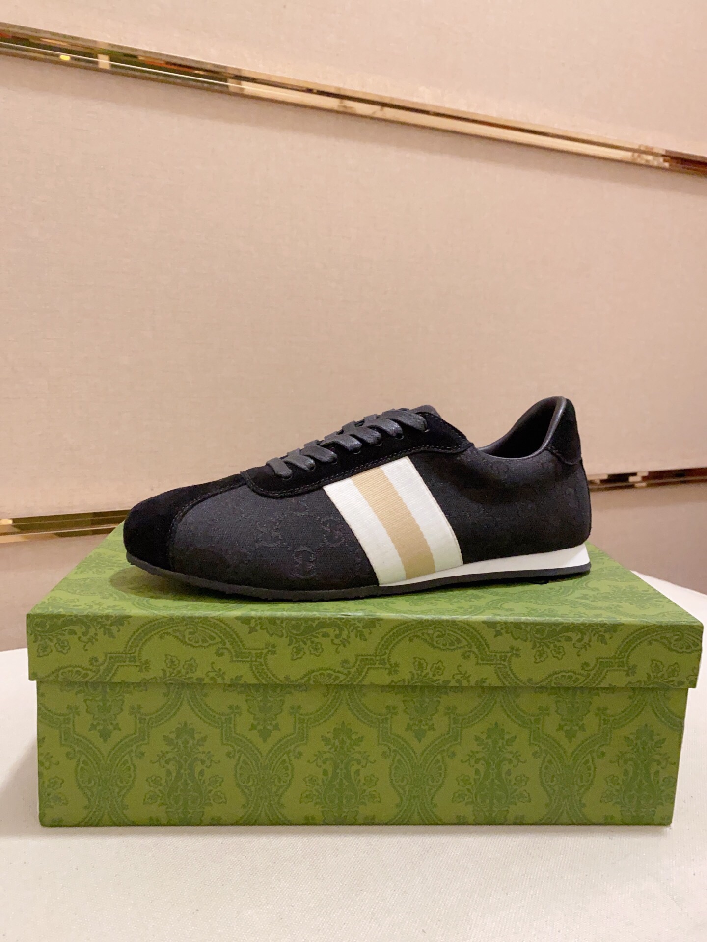 Cheap Gucci Casual Shoes For Men in 236108, $60 USD- [IB236108] - Replica Gucci Casual Shoes For Men