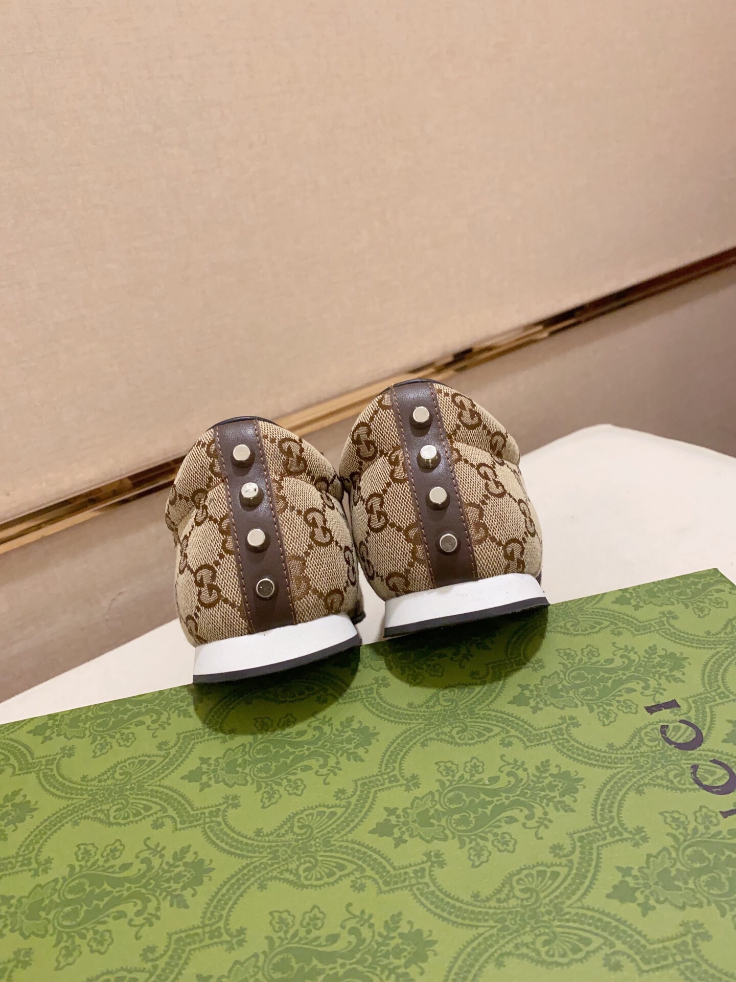 Cheap Gucci Casual Shoes For Men in 236111, $60 USD- [IB236111] - Replica Gucci Casual Shoes For Men